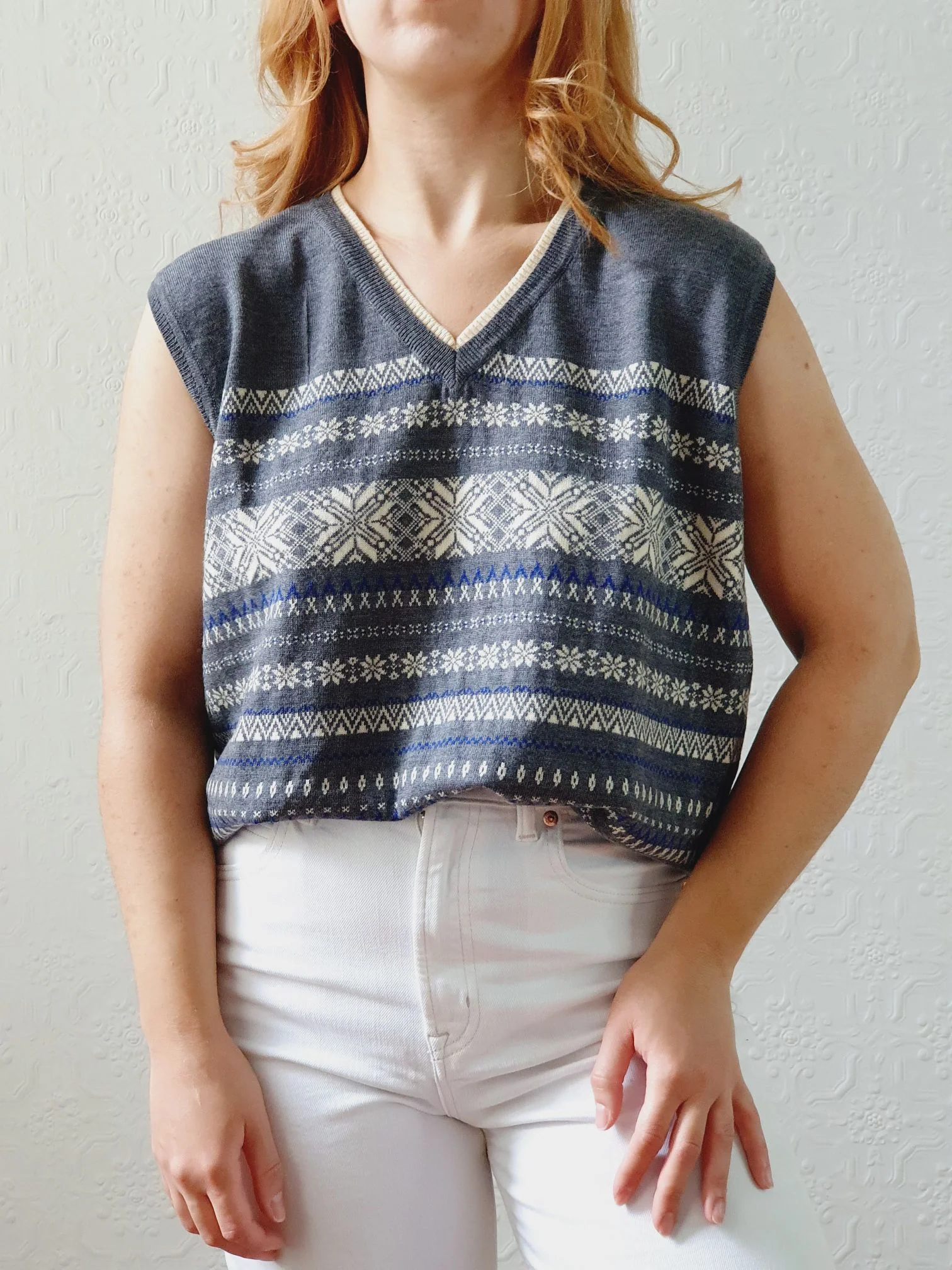 Vintage Grey Fairisle Wool V-Neck Vest - M - Image 3