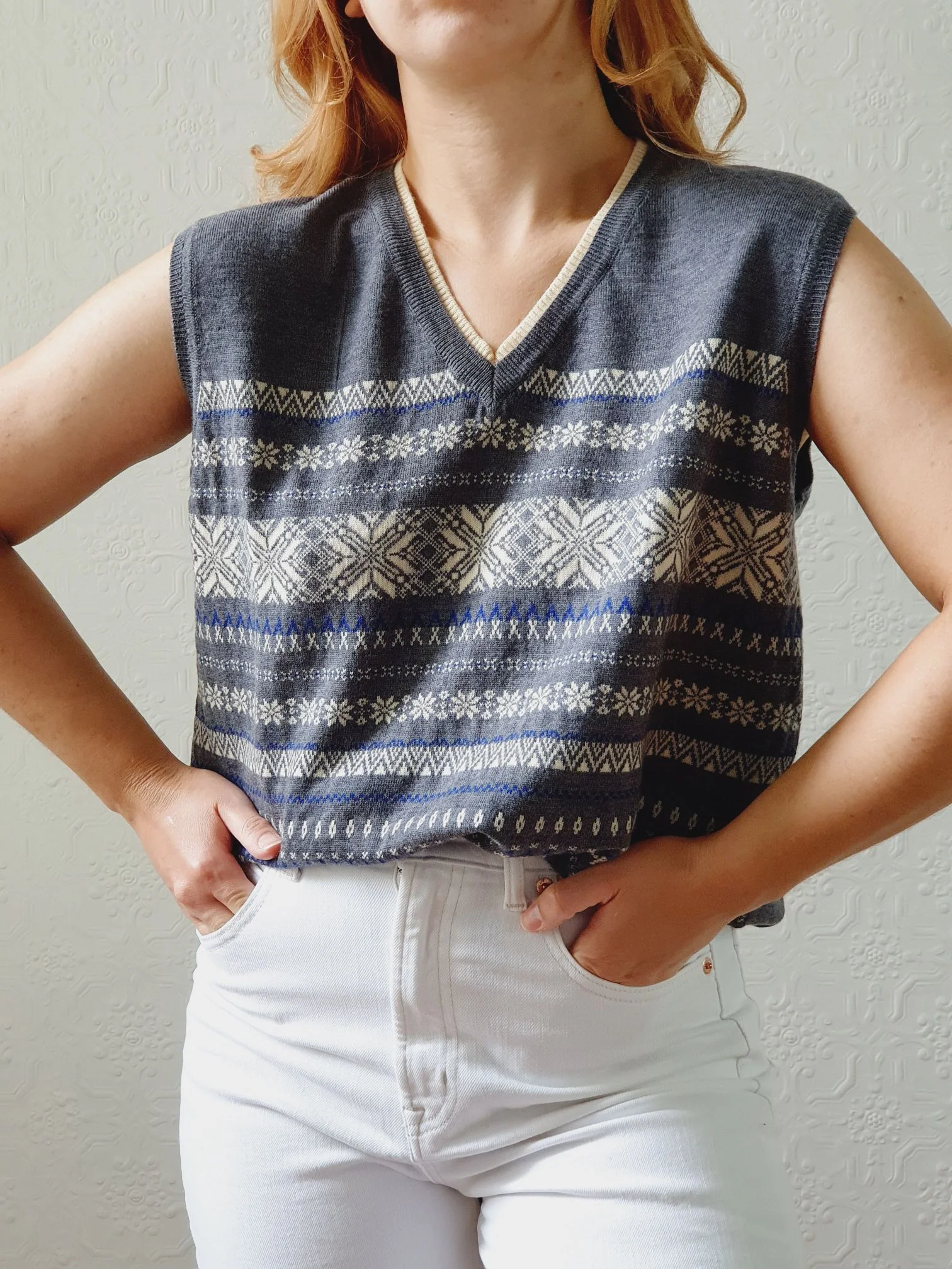 Vintage Grey Fairisle Wool V-Neck Vest - M - Image 4