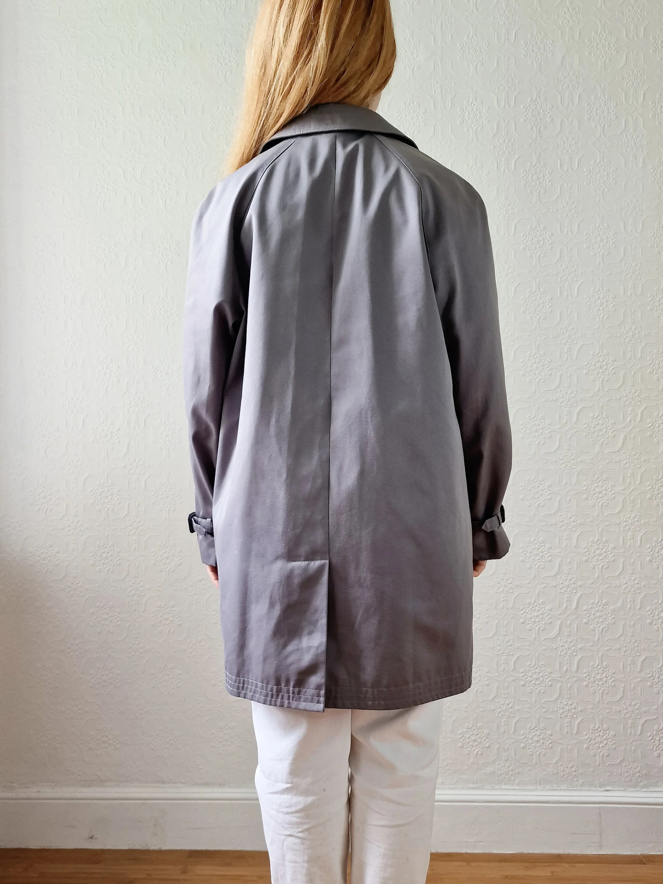 Vintage Grey Single Breasted Medium Length Trench Coat by Dannimac - M - Image 5