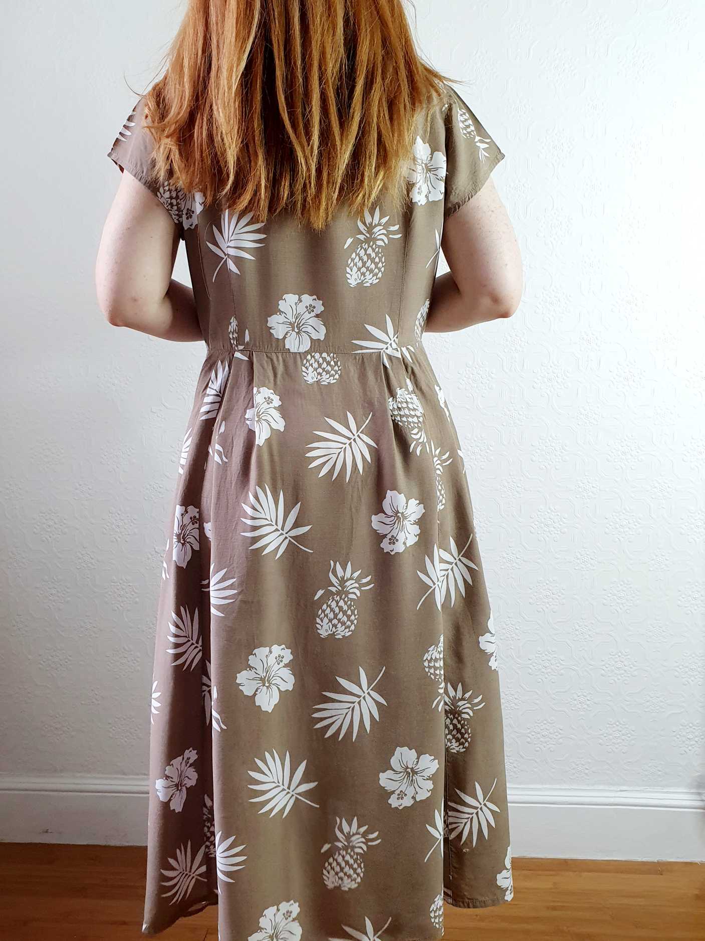 Vintage Grey Taupe Short Sleeve Floral Shift Dress - M - Image 5