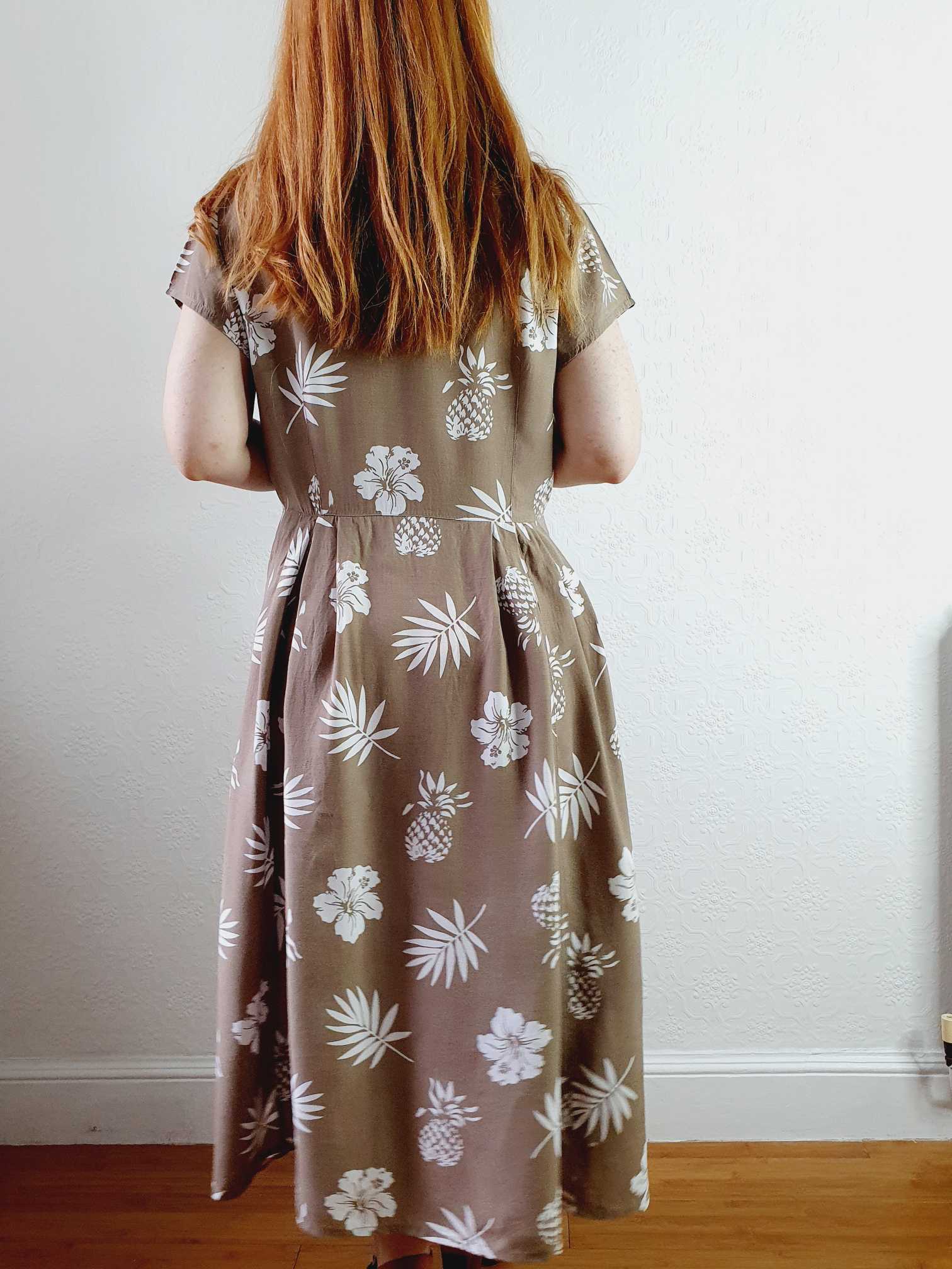 Vintage Grey Taupe Short Sleeve Floral Shift Dress - M - Image 6