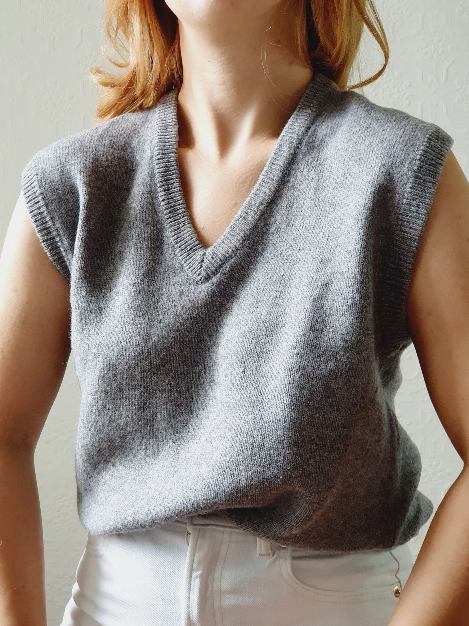 Vintage Grey Wool V-Neck Vest - M - Image 2