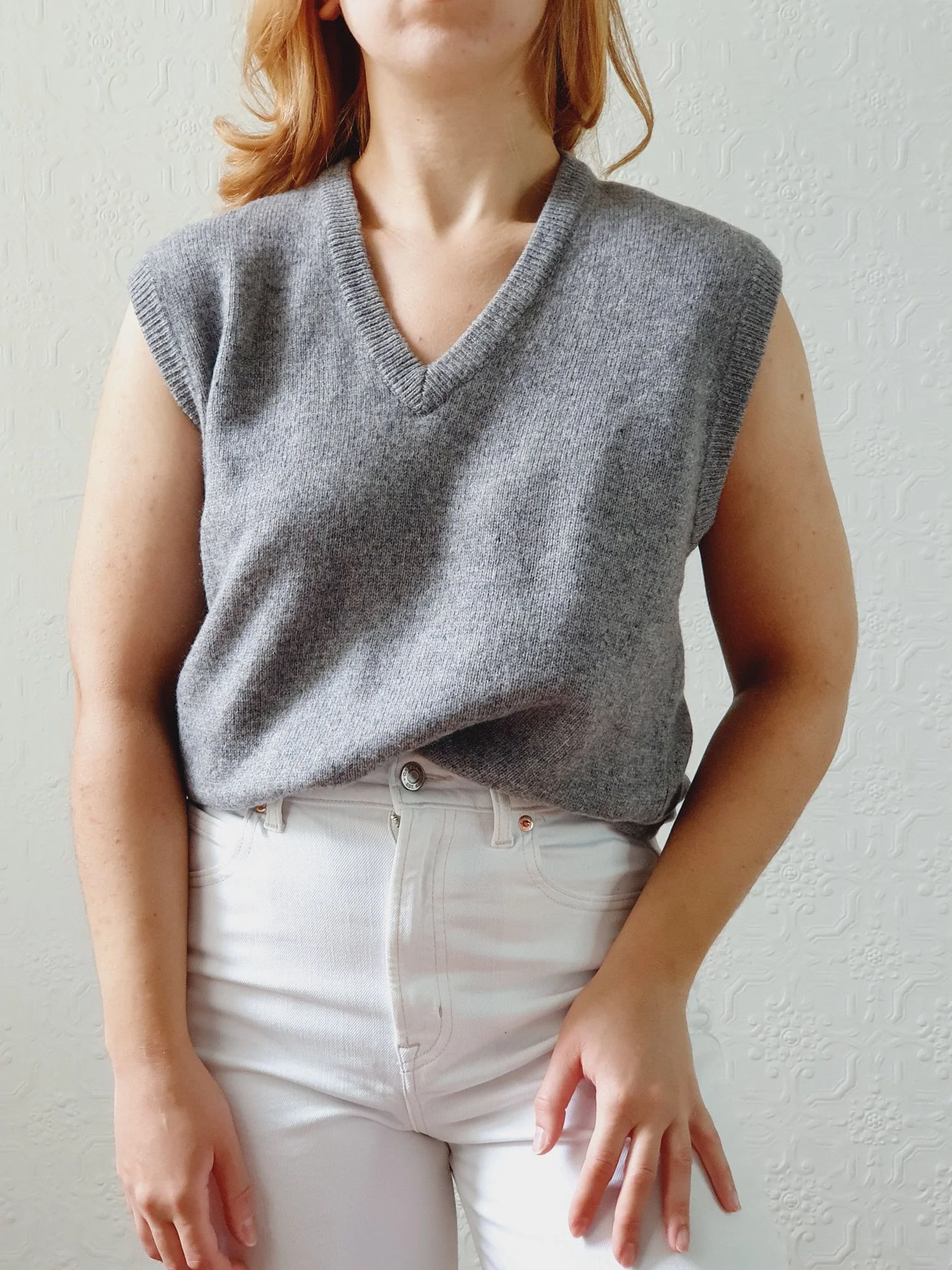 Vintage Grey Wool V-Neck Vest - M - Image 7