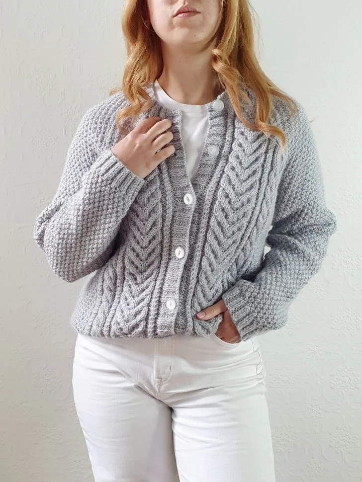 Vintage Handknitted Light Grey Aran Cardigan - S