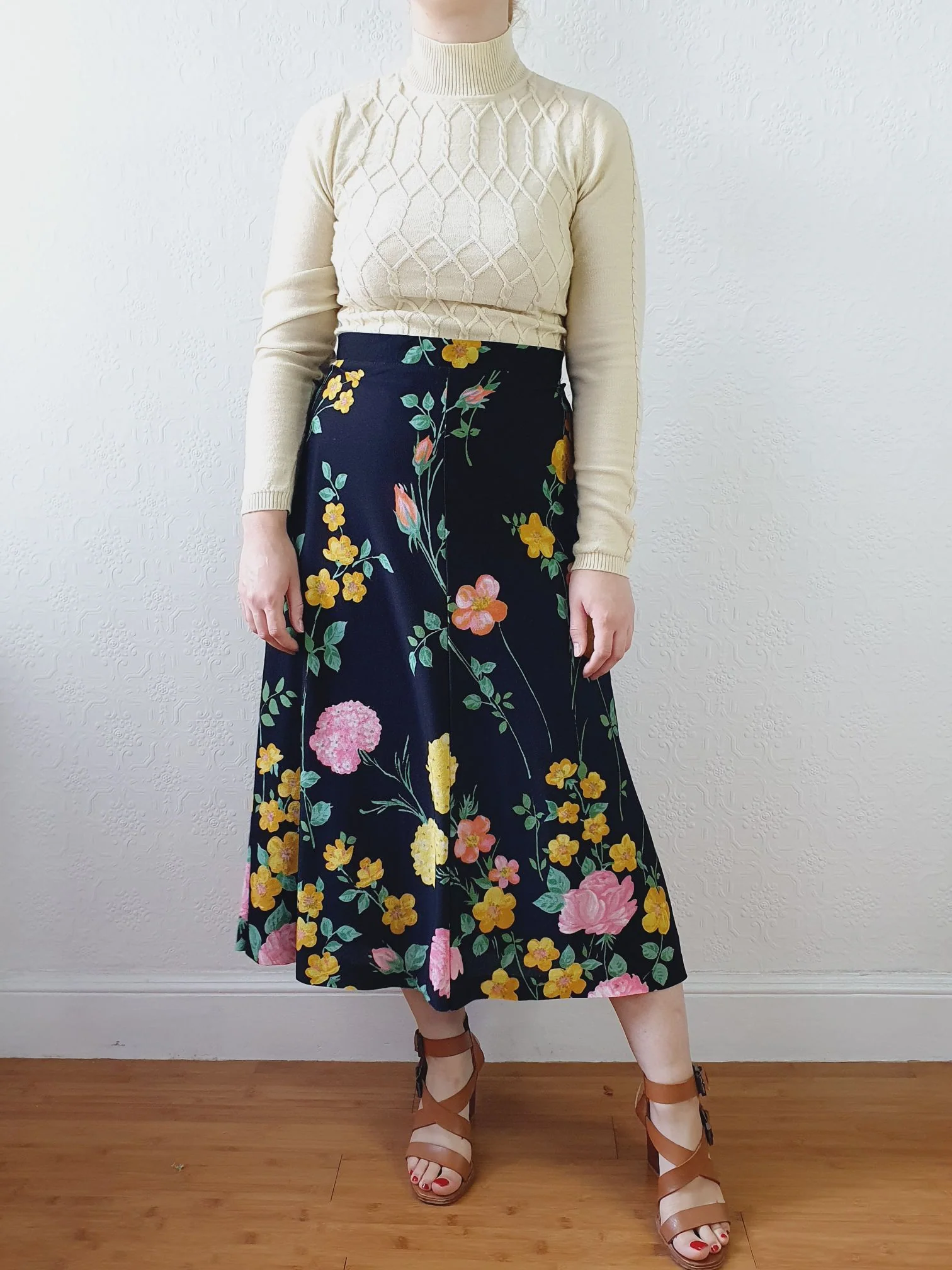Vintage High Waisted A-Line Black Floral Skirt - L