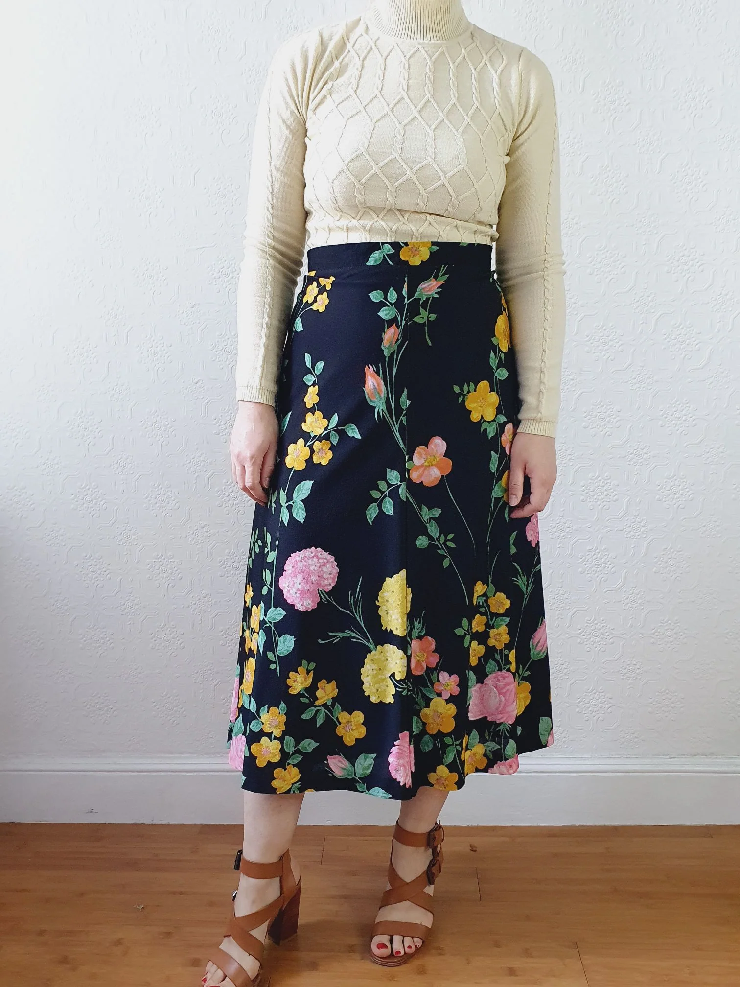 Vintage High Waisted A-Line Black Floral Skirt - L - Image 2