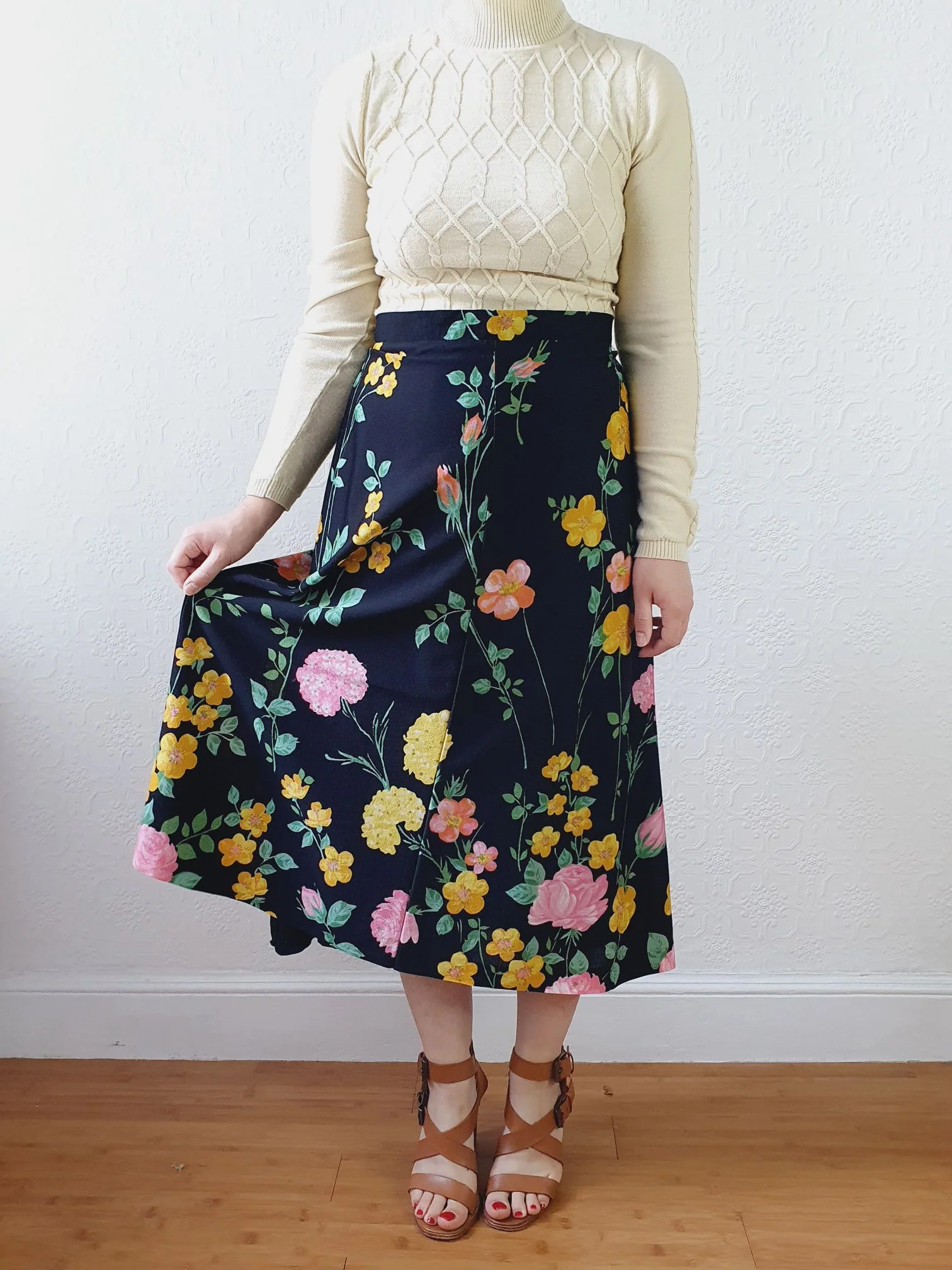 Vintage High Waisted A-Line Black Floral Skirt - L - Image 3