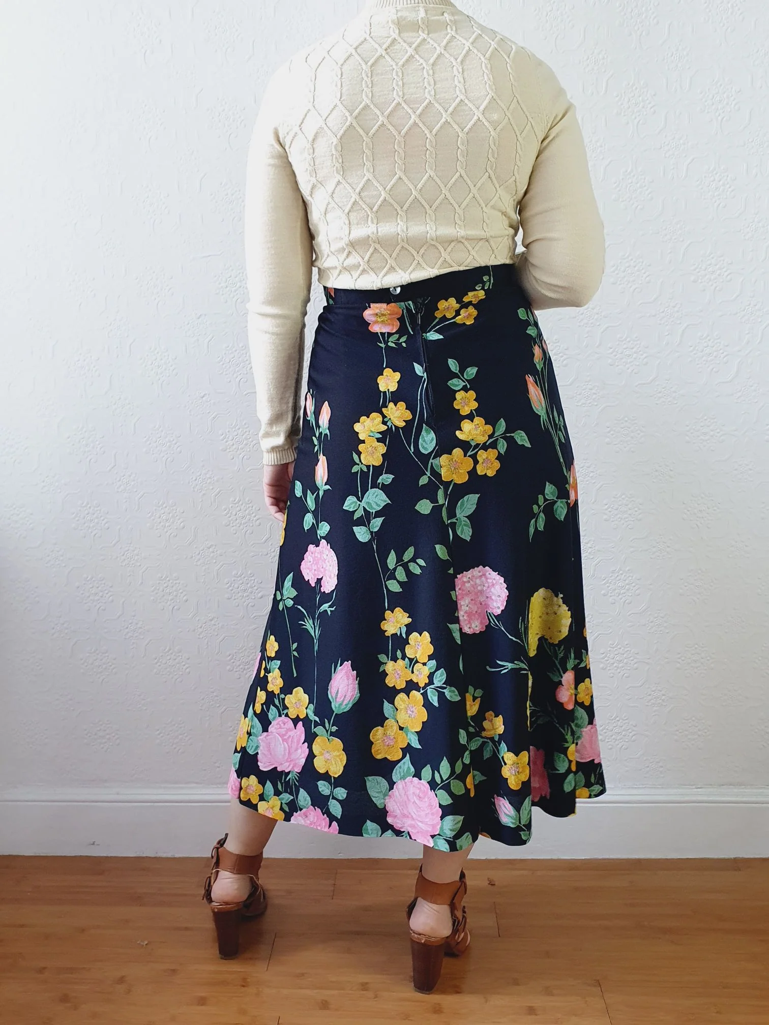 Vintage High Waisted A-Line Black Floral Skirt - L - Image 6
