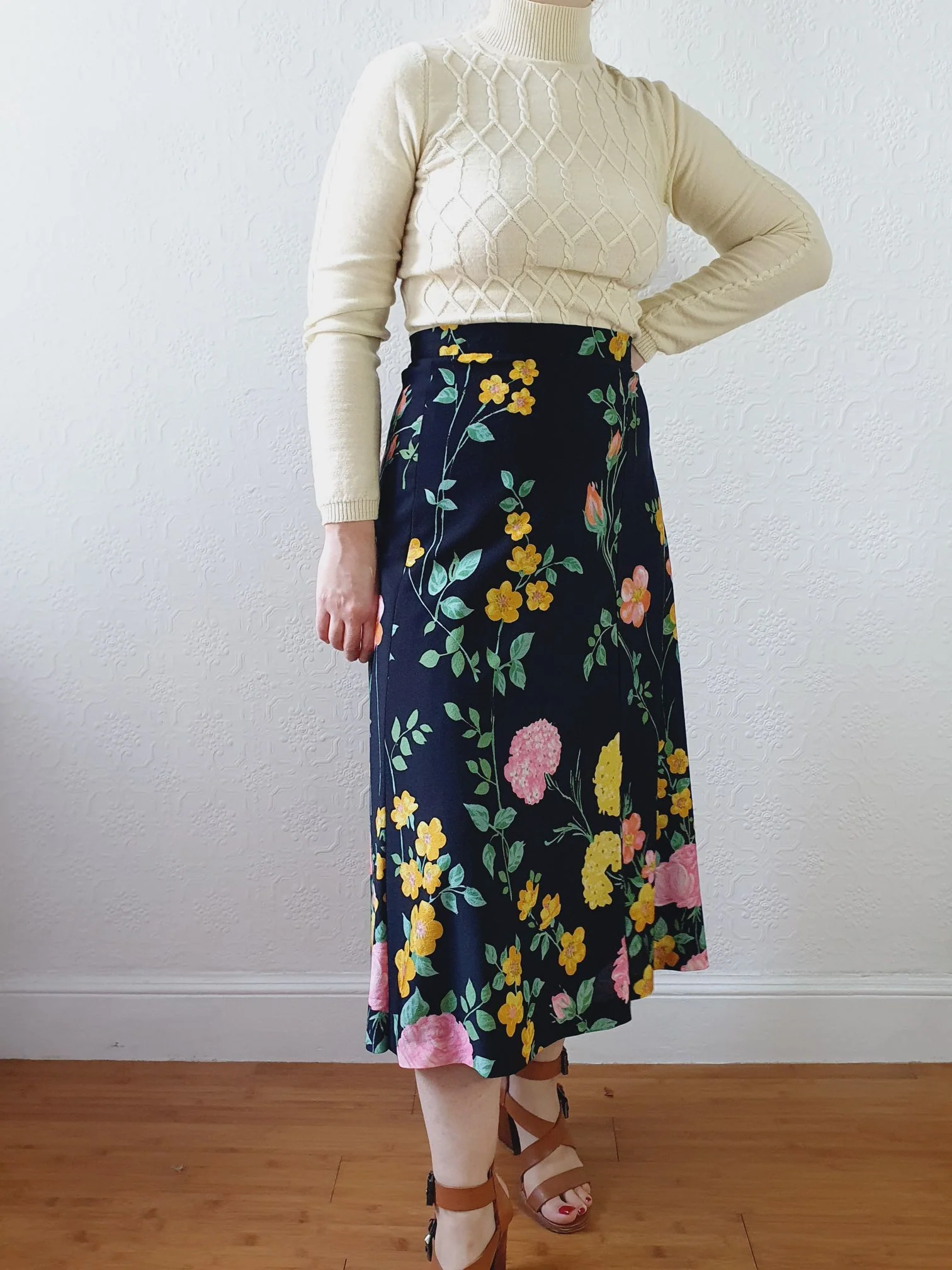 Vintage High Waisted A-Line Black Floral Skirt - L - Image 7