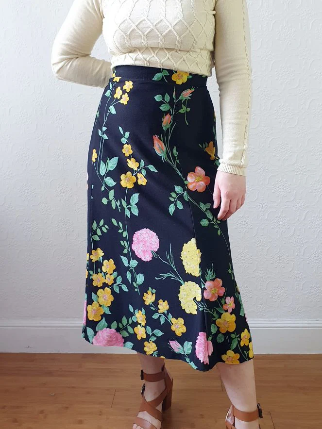 Vintage High Waisted A-Line Black Floral Skirt - L - Image 9