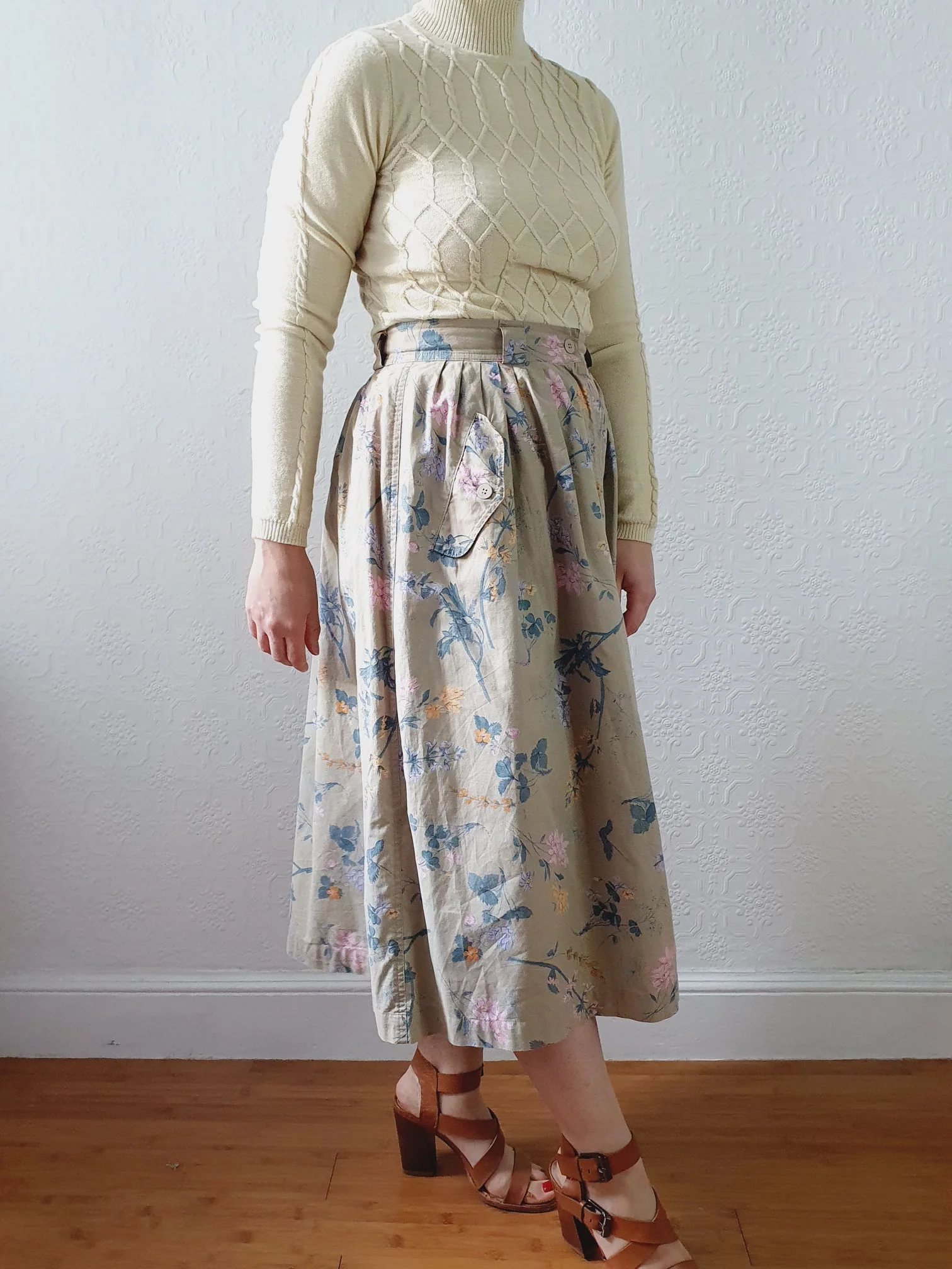Vintage High Waisted A-Line Khaki Floral Skirt by Mondi - M/L - Image 10