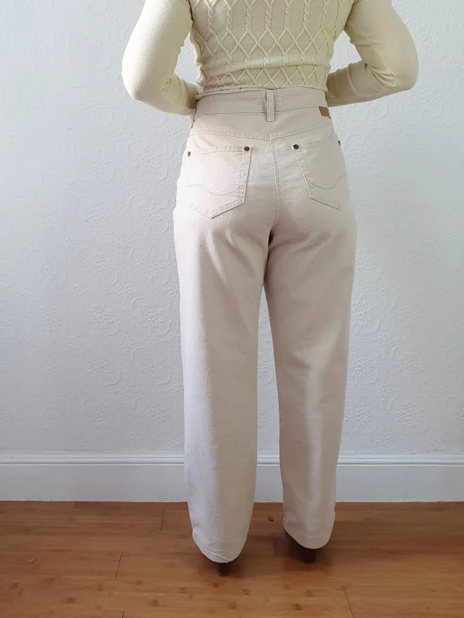 Vintage High Waisted Cream MAC Jeans - L/XL - Image 2