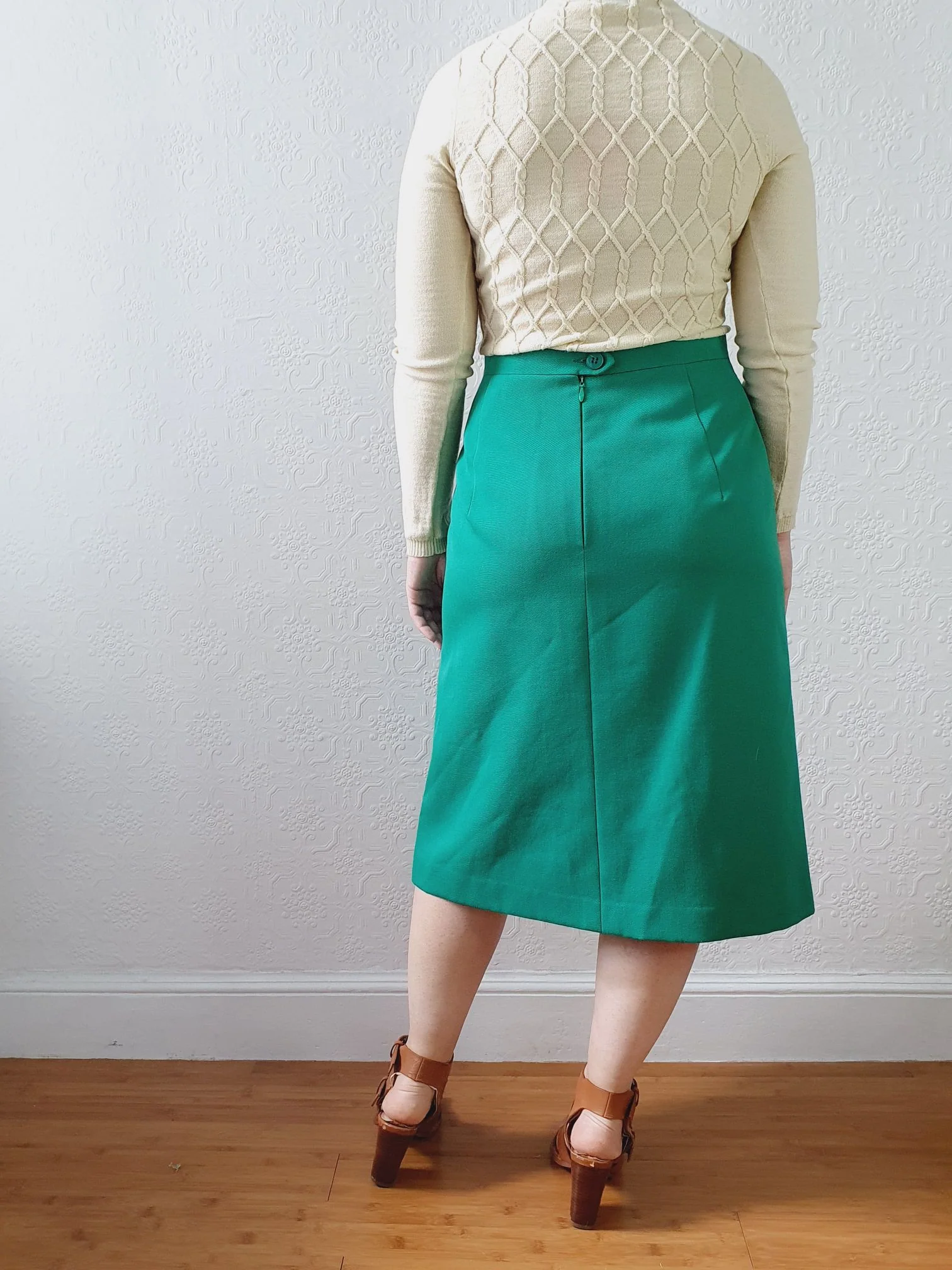 Vintage High Waisted Green Wool Skirt with Pleating Detail - M - Image 8