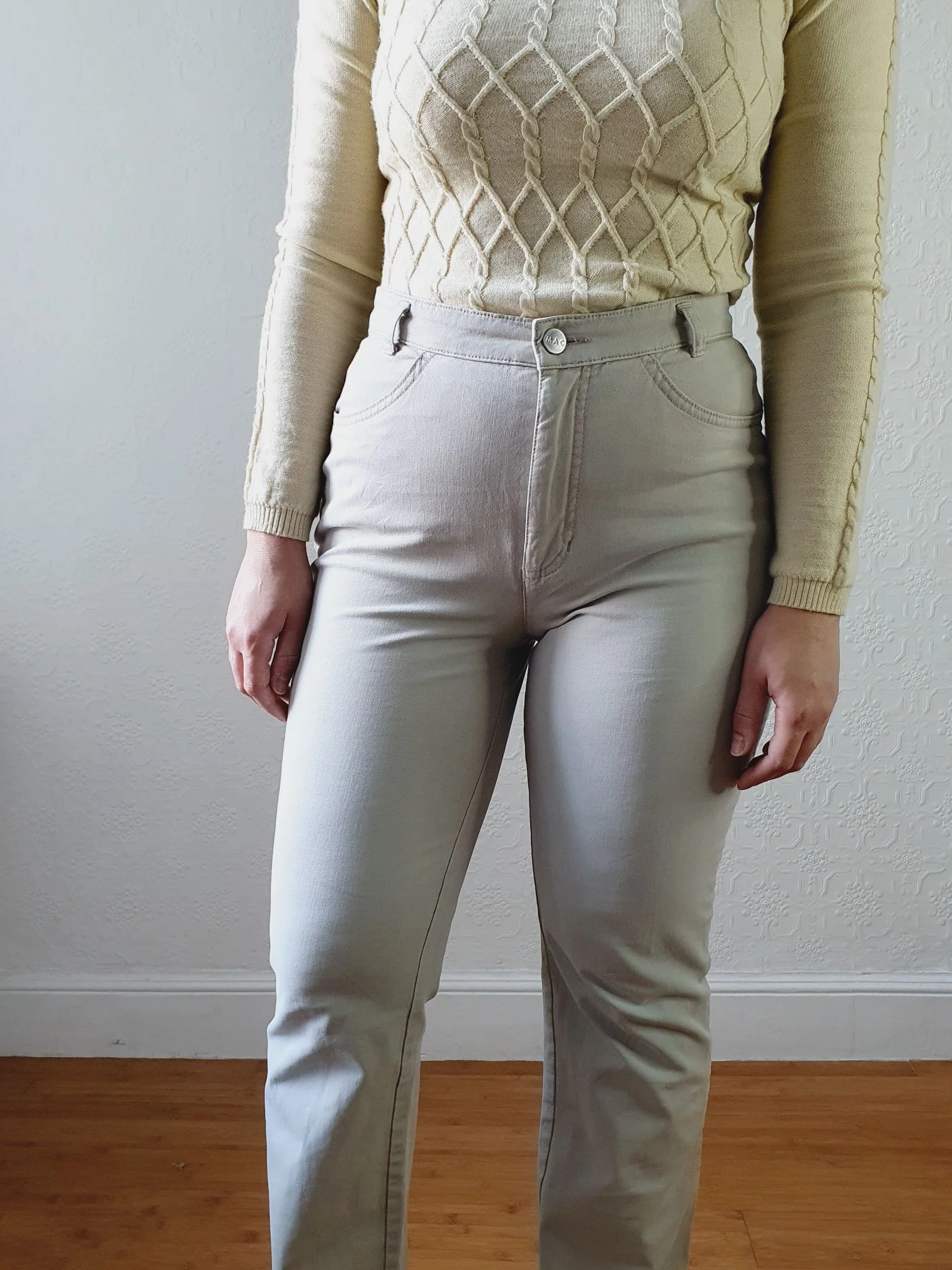 Vintage High Waisted Light Grey MAC Jeans - S/M - Image 5