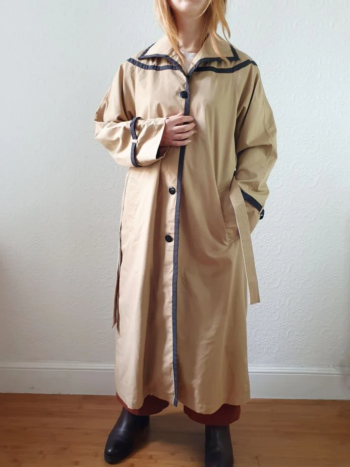 Vintage Honey Single Breasted Trench Coat with Black Accents - S/M - Image 11