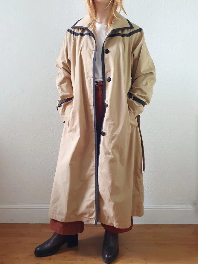 Vintage Honey Single Breasted Trench Coat with Black Accents - S/M - Image 3