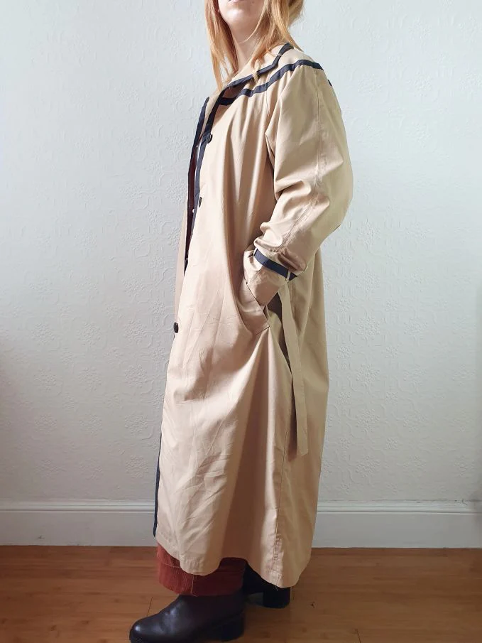 Vintage Honey Single Breasted Trench Coat with Black Accents - S/M - Image 5