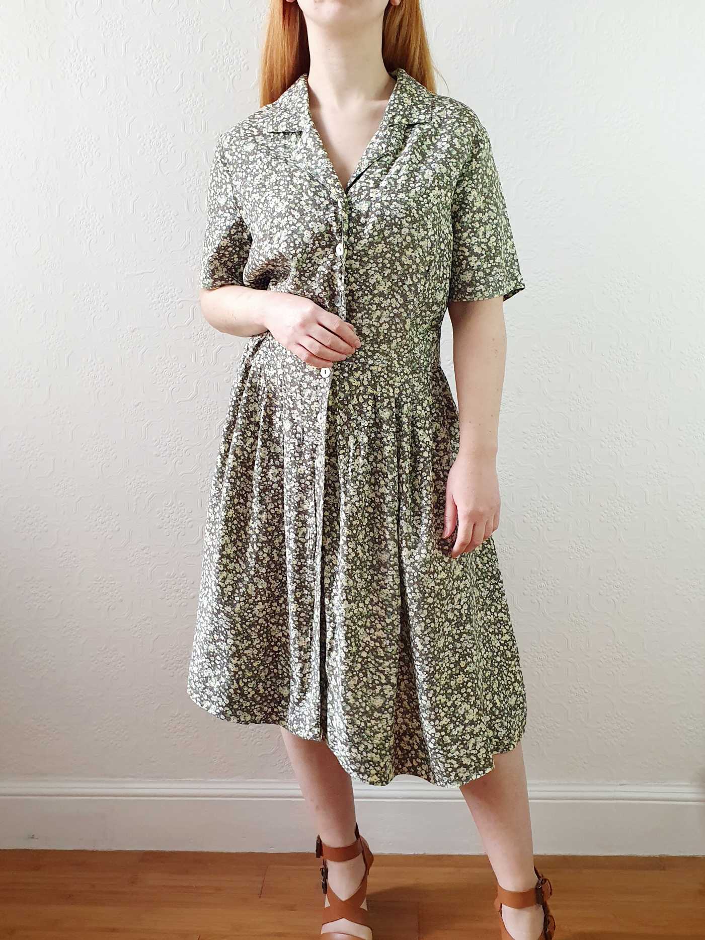 Vintage Light Green Ditsy Floral Short Sleeve Shirt Dress - M/L