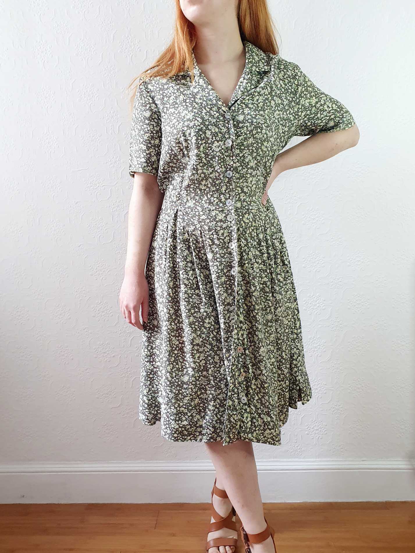 Vintage Light Green Ditsy Floral Short Sleeve Shirt Dress - M/L - Image 10