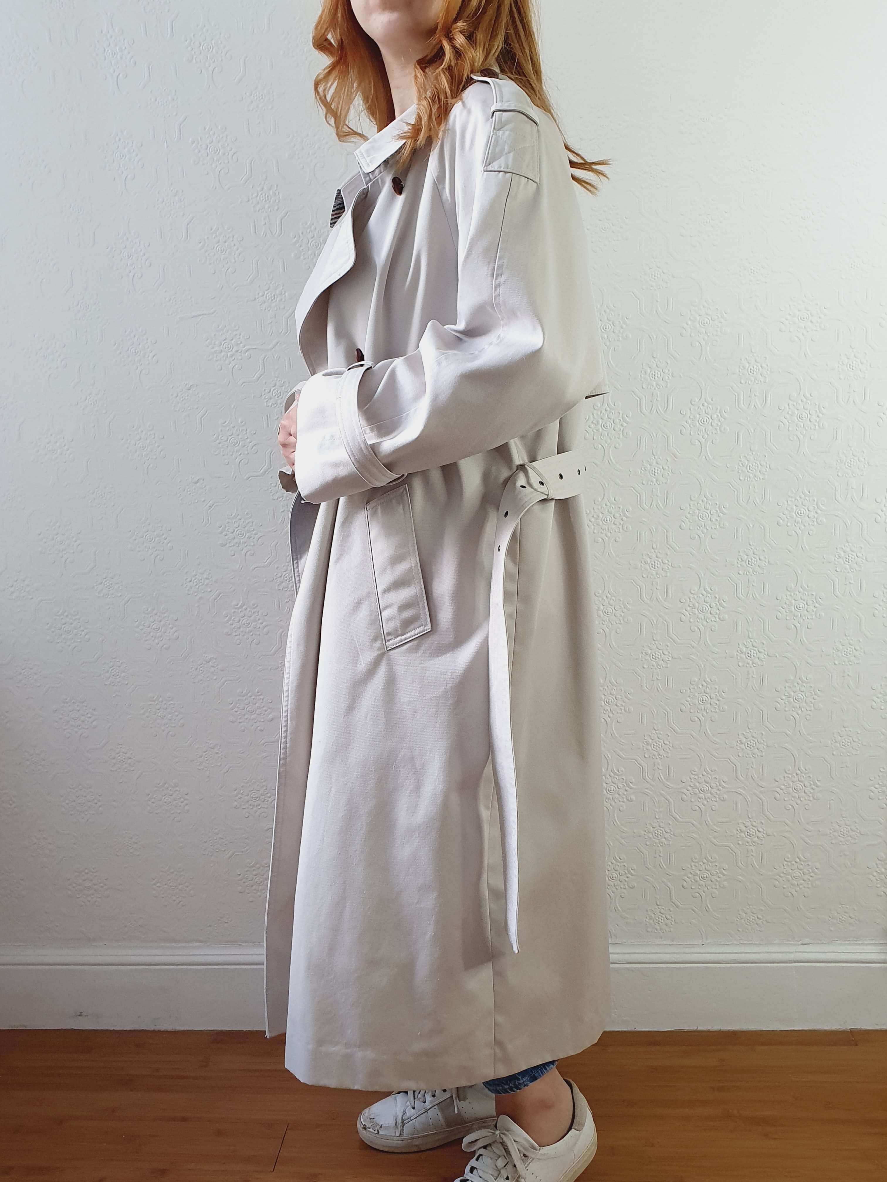 Vintage Light Grey Double Breasted Trench Coat with Belt - M - Image 4