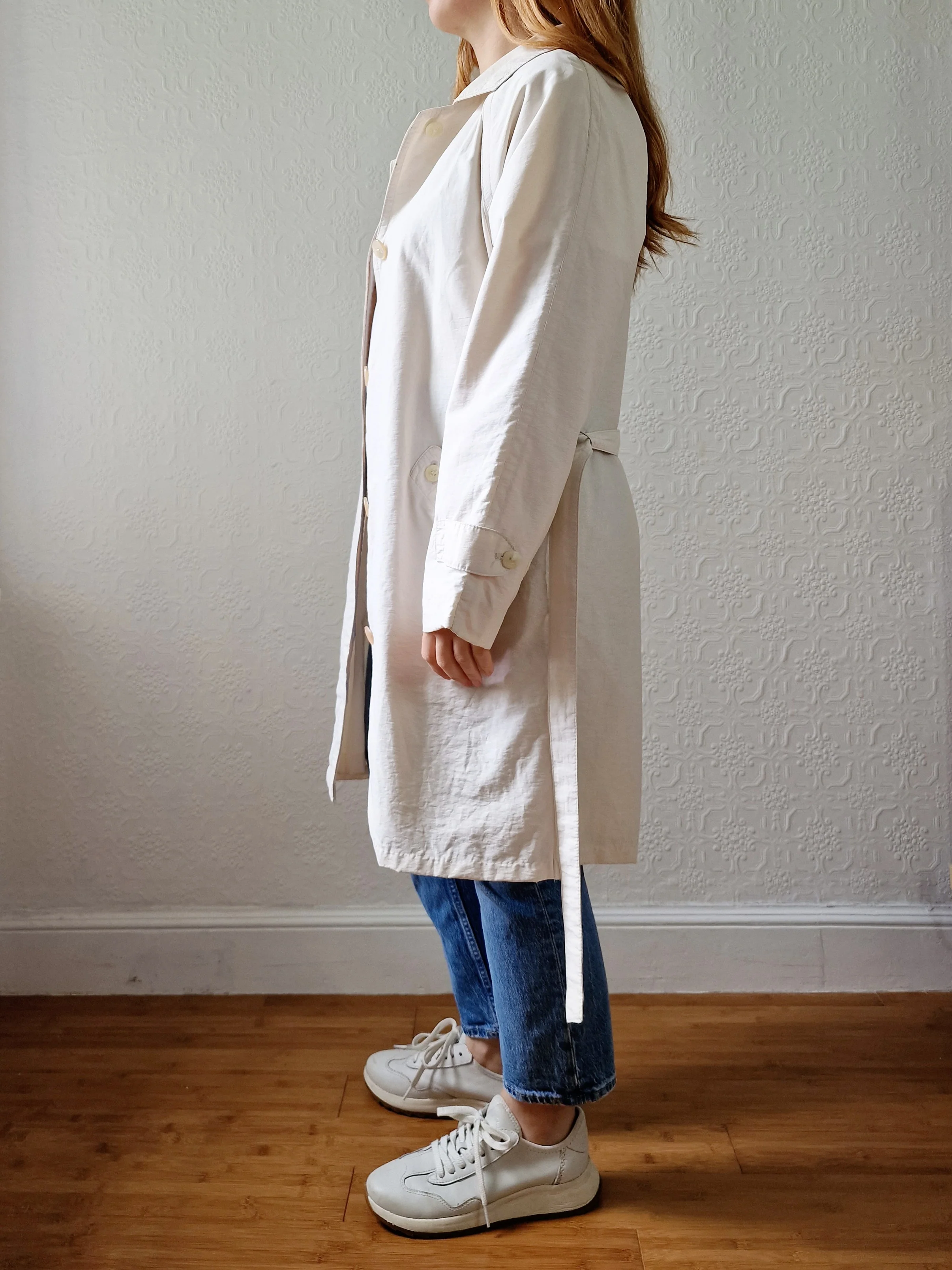 Vintage Lightweight White Single Breasted Trench Coat with Belt - S/M - Image 3