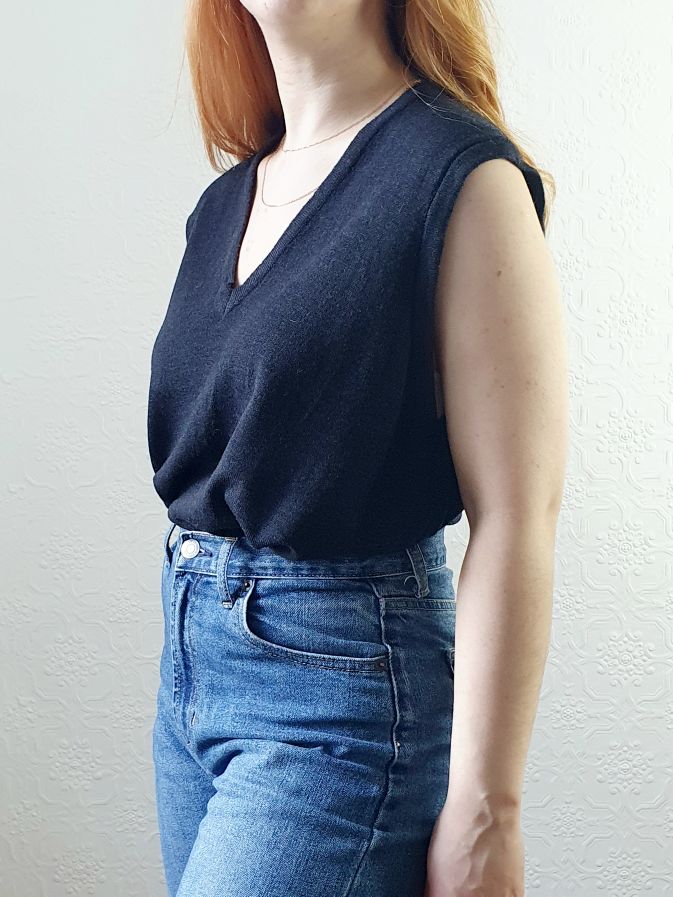 Vintage Merino Wool Vest - M/L - Image 2