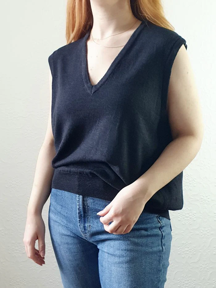 Vintage Merino Wool Vest - M/L - Image 4