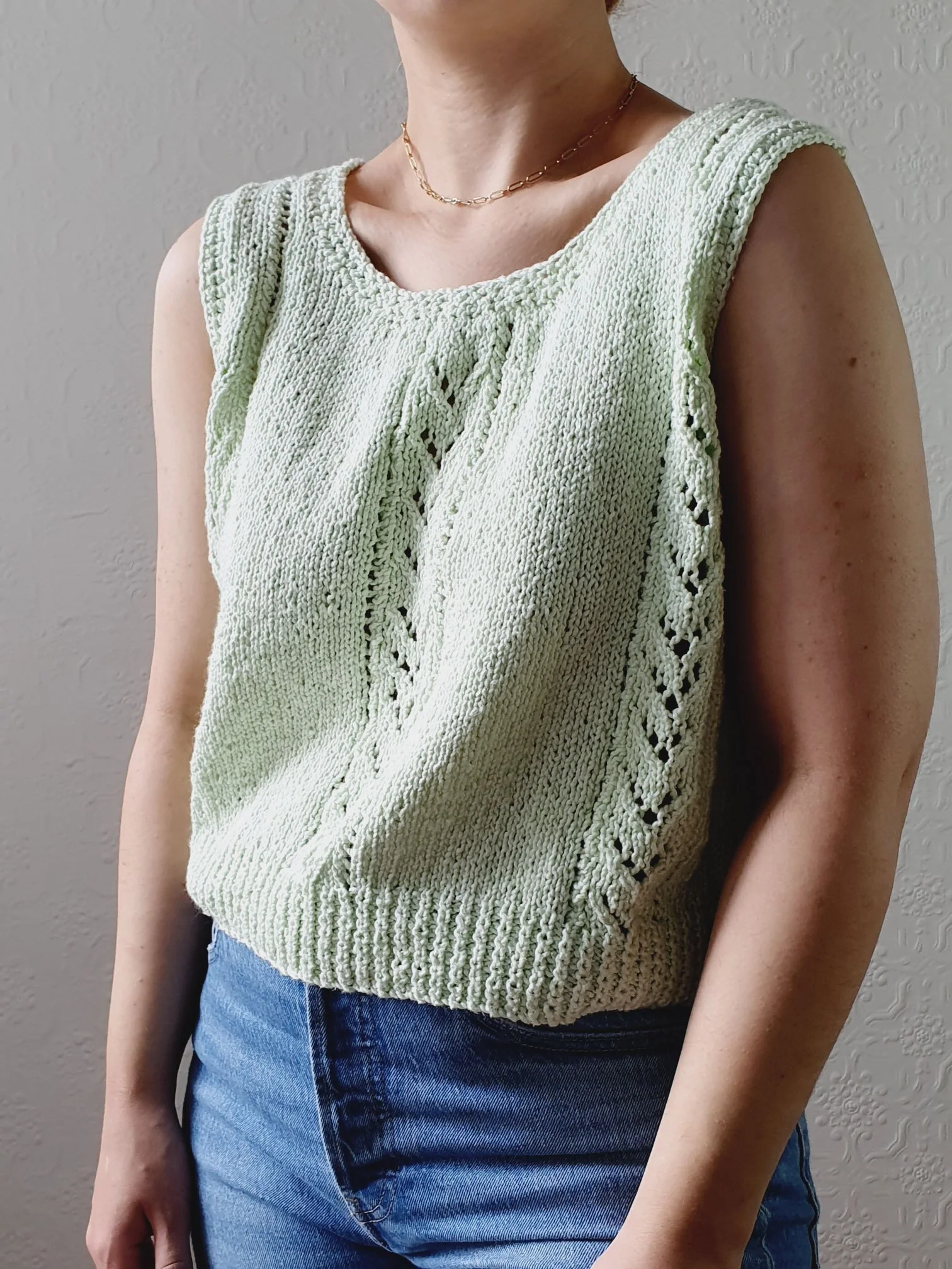 Vintage Mint Green Handknitted Cropped Top - M/L - Image 2