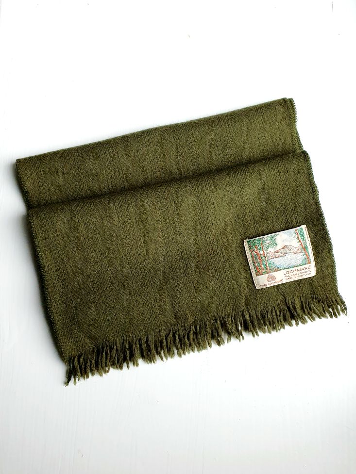 Vintage Moss Green Wool Scarf - Image 2