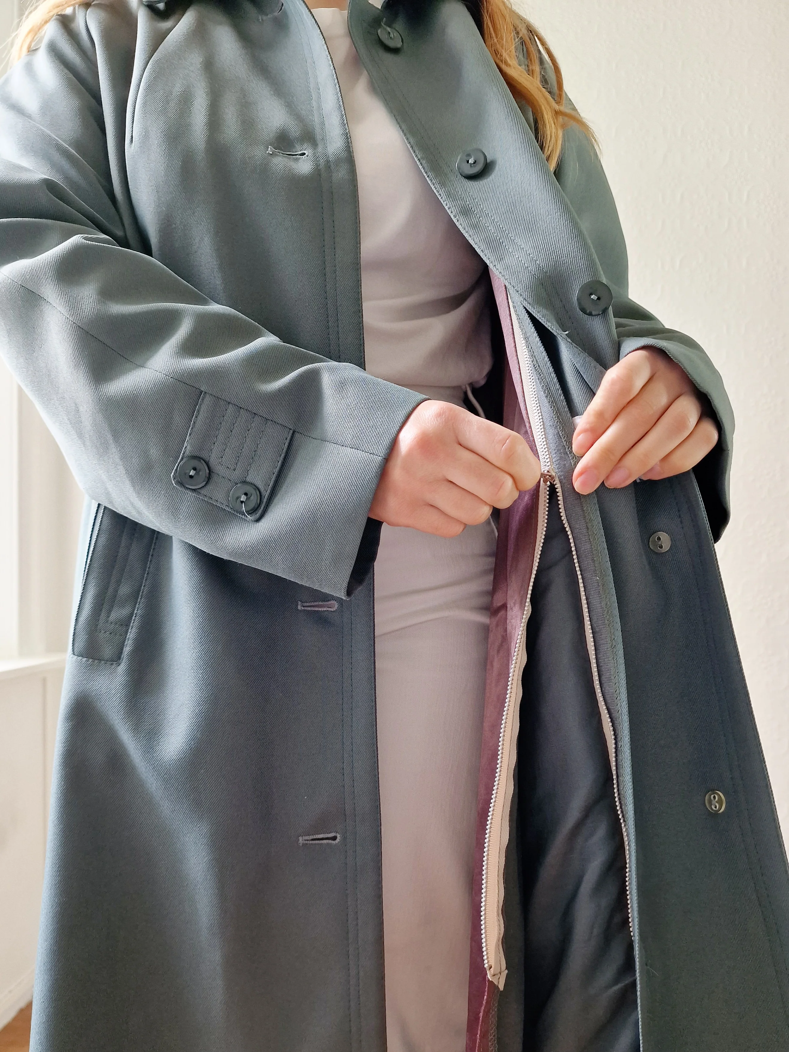 Vintage Muted Green Single Breasted Medium Length Trench Coat with Removable Lining - M/L - Image 6