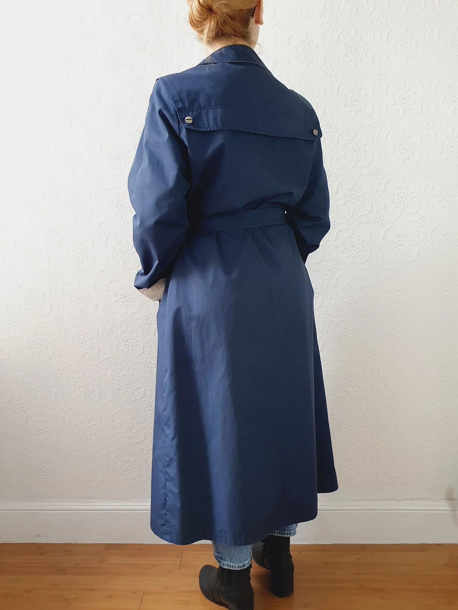 Vintage Navy Double Breasted Trench Coat with Contrasting Details - S/M - Image 10