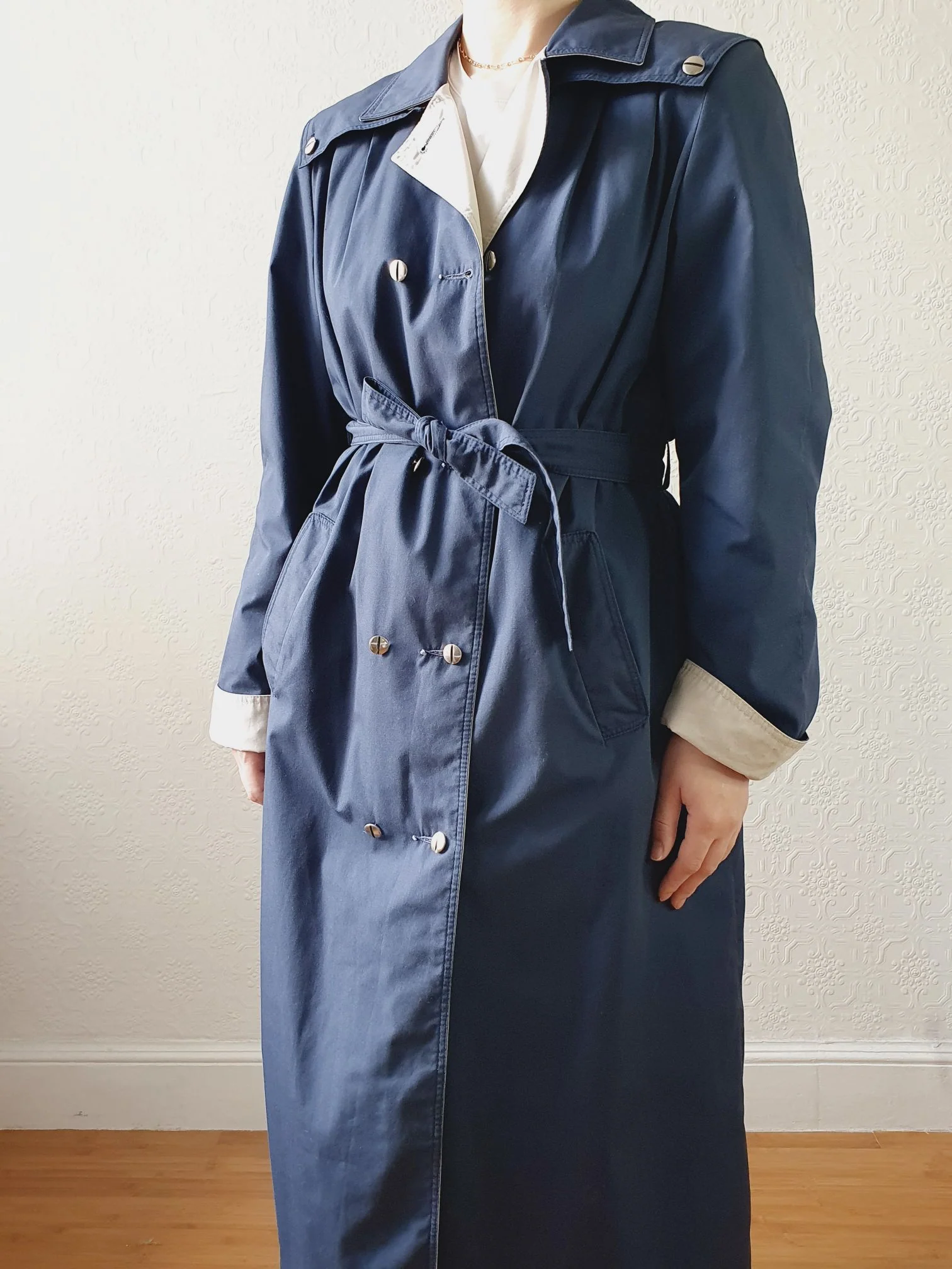 Vintage Navy Double Breasted Trench Coat with Contrasting Details - S/M - Image 12