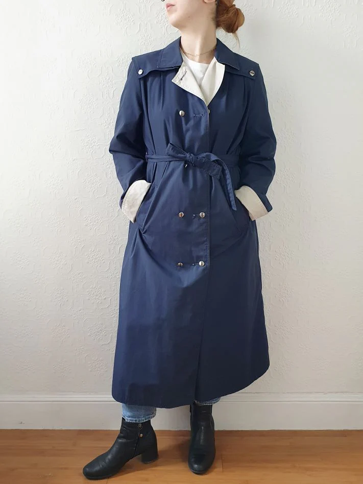 Vintage Navy Double Breasted Trench Coat with Contrasting Details - S/M - Image 2