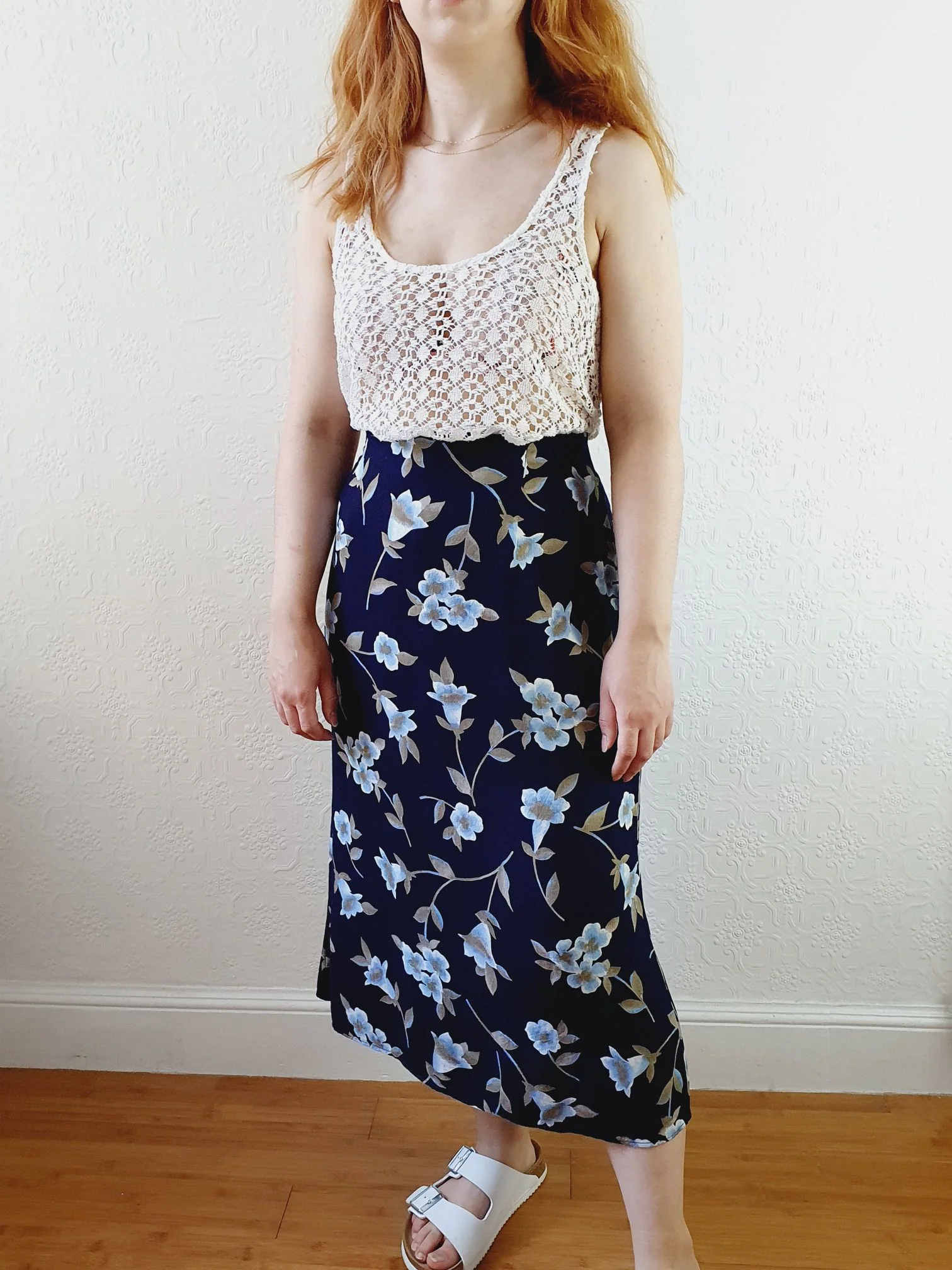 Vintage Navy Floral Skirt - M - Image 4