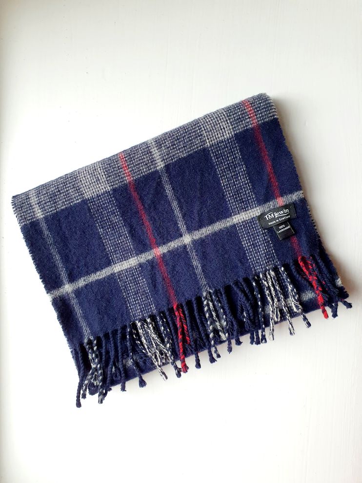 Vintage Navy Tartan Scarf - Image 2