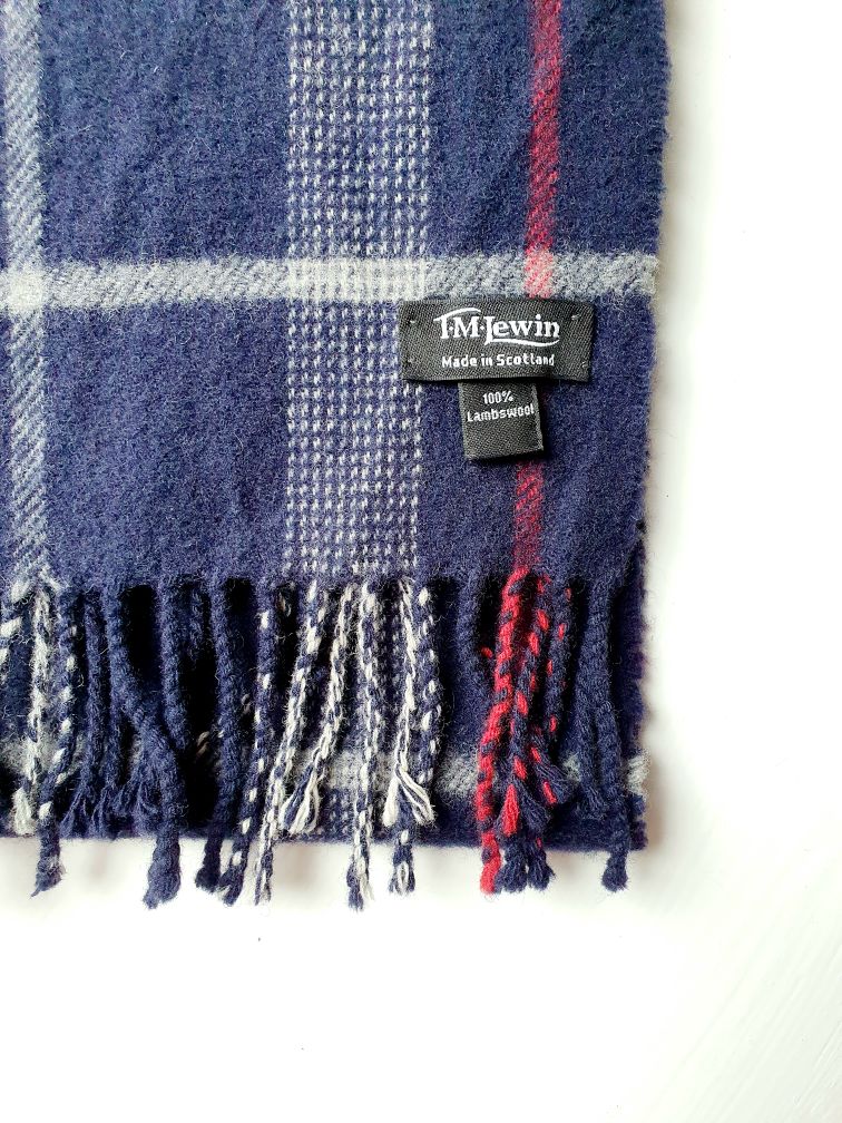 Vintage Navy Tartan Scarf - Image 4