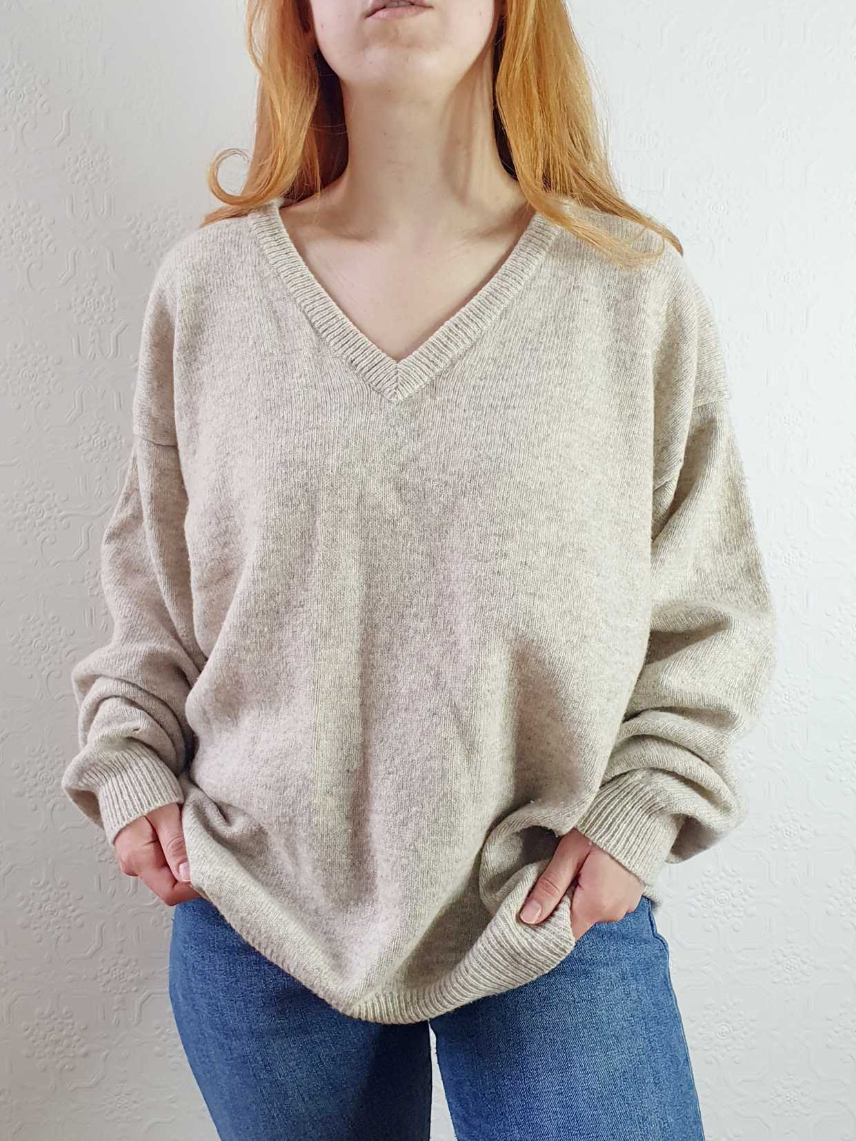 Vintage Pure Wool Beige V-Neck Jumper - XXL - Image 4