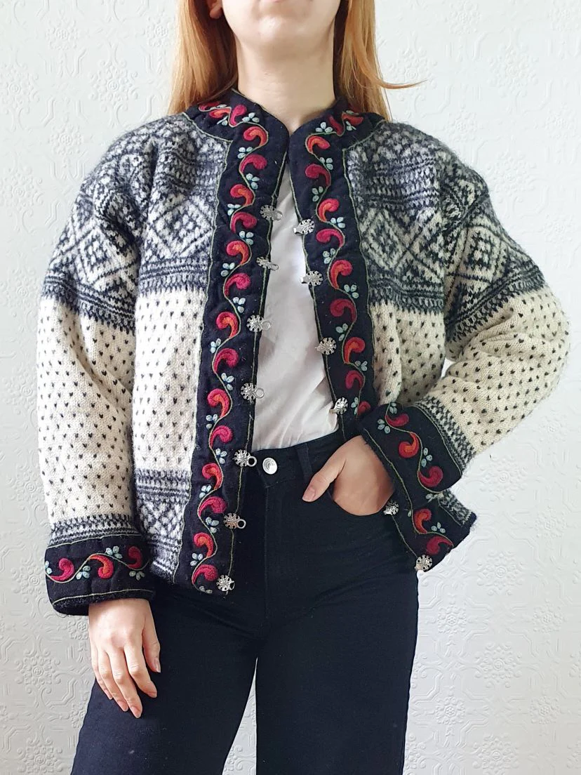 Vintage Pure Wool Cream & Black Norwegian Cardigan with Metal Clasps - S/M - Image 3