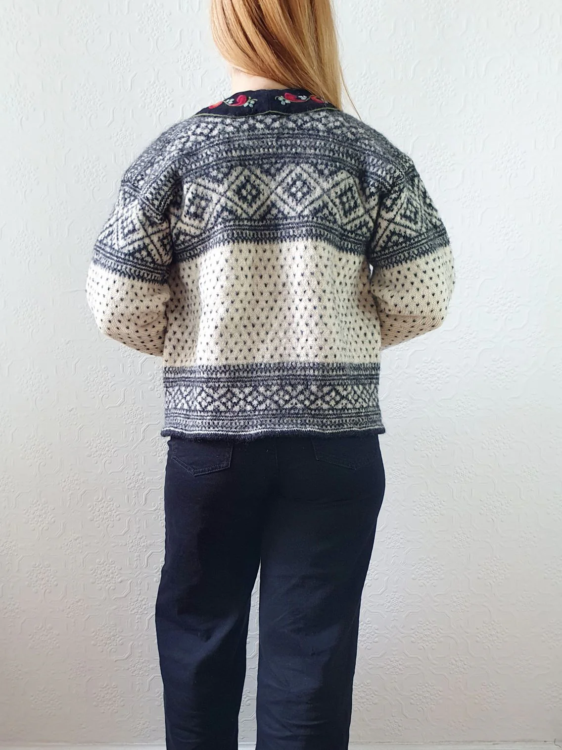 Vintage Pure Wool Cream & Black Norwegian Cardigan with Metal Clasps - S/M - Image 7