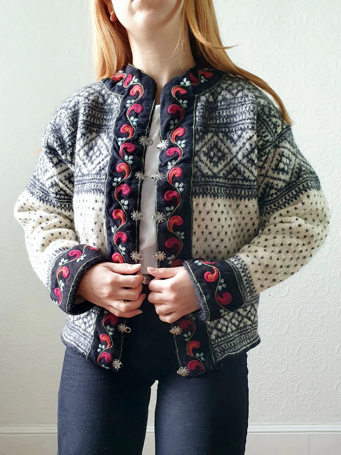 Vintage Pure Wool Cream & Black Norwegian Cardigan with Metal Clasps - S/M - Image 8