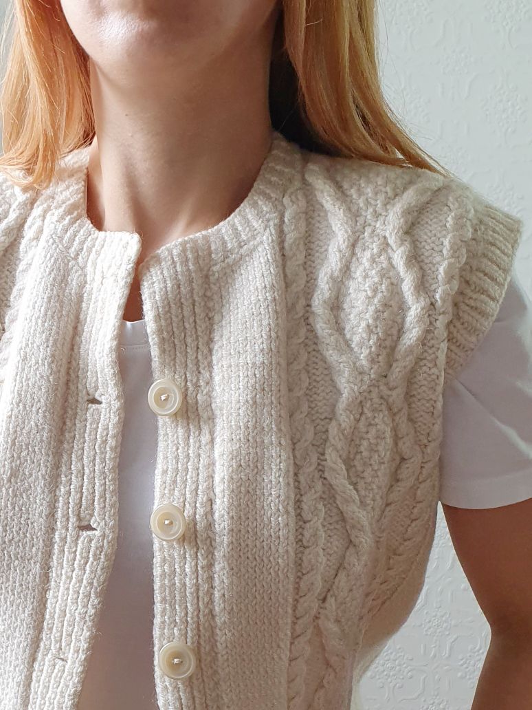 Vintage Pure Wool Cream Cable Knit Aran Sleeveless Vest - S - Image 9