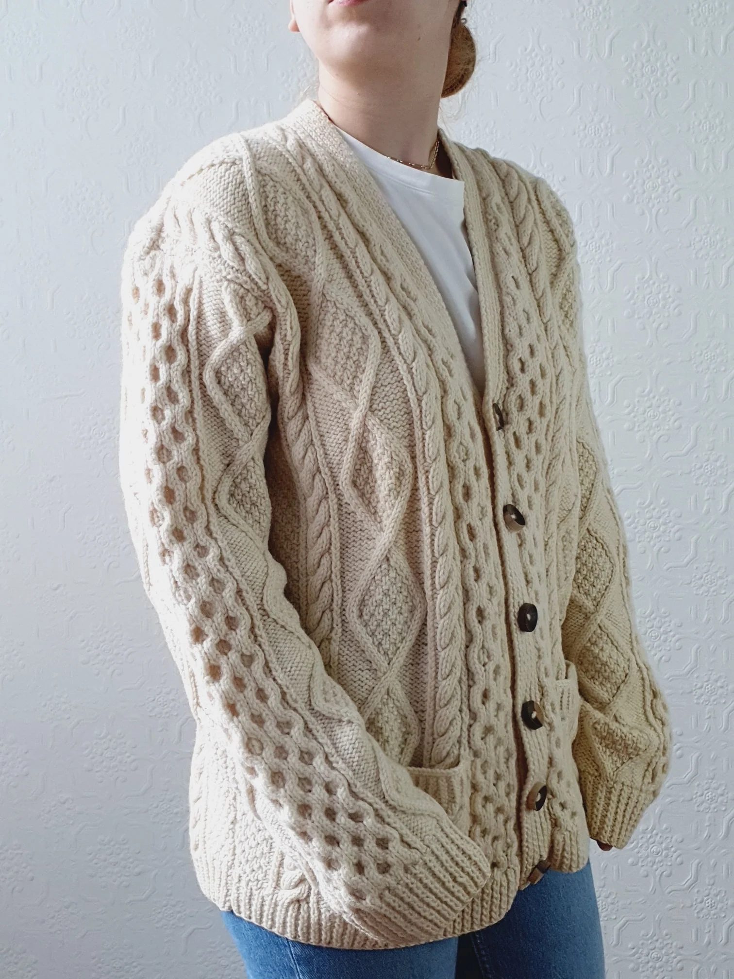 Vintage Pure Wool Handknitted V-Neck Cream Aran Cardigan - L - Image 13