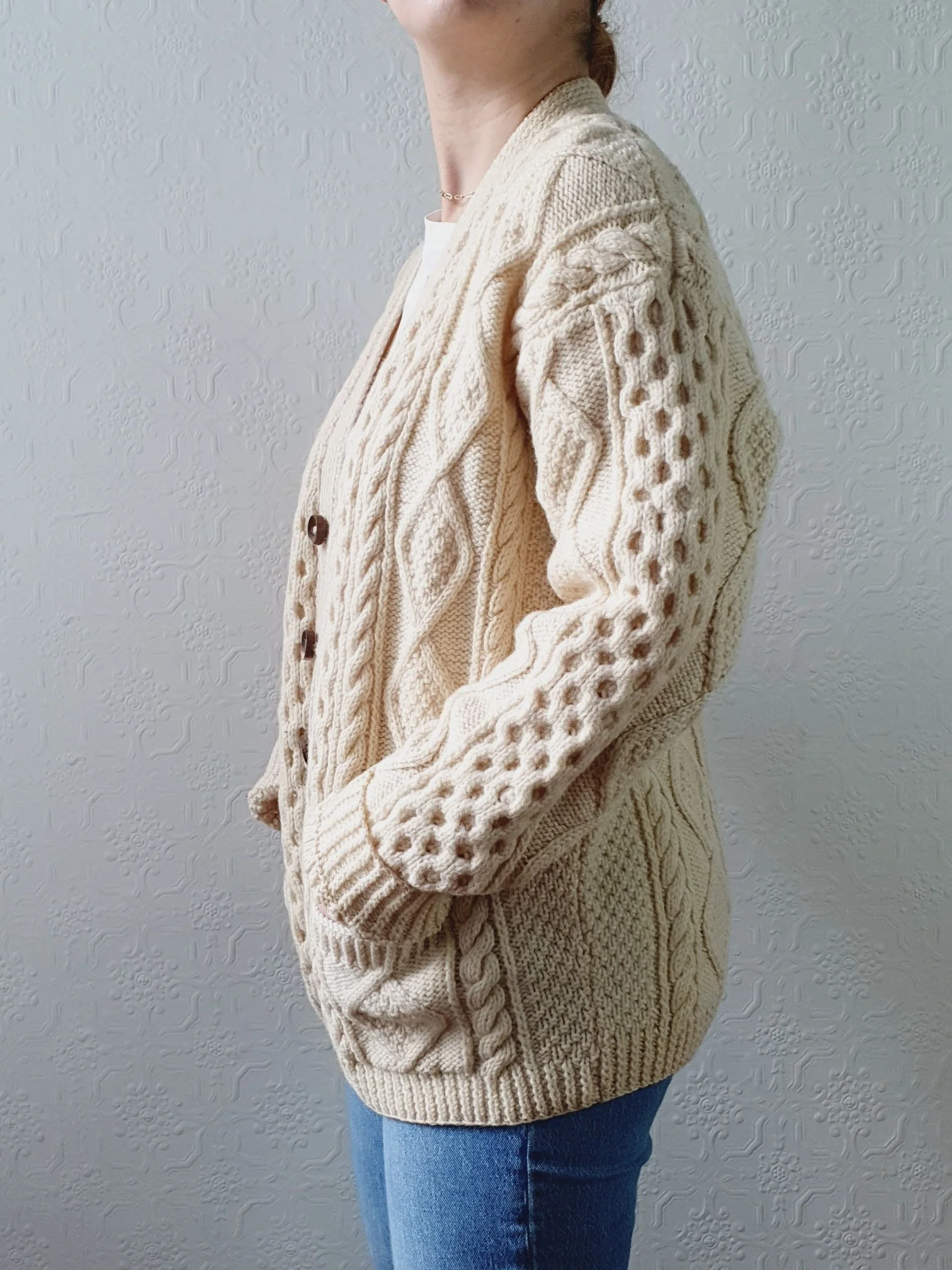 Vintage Pure Wool Handknitted V-Neck Cream Aran Cardigan - L - Image 5