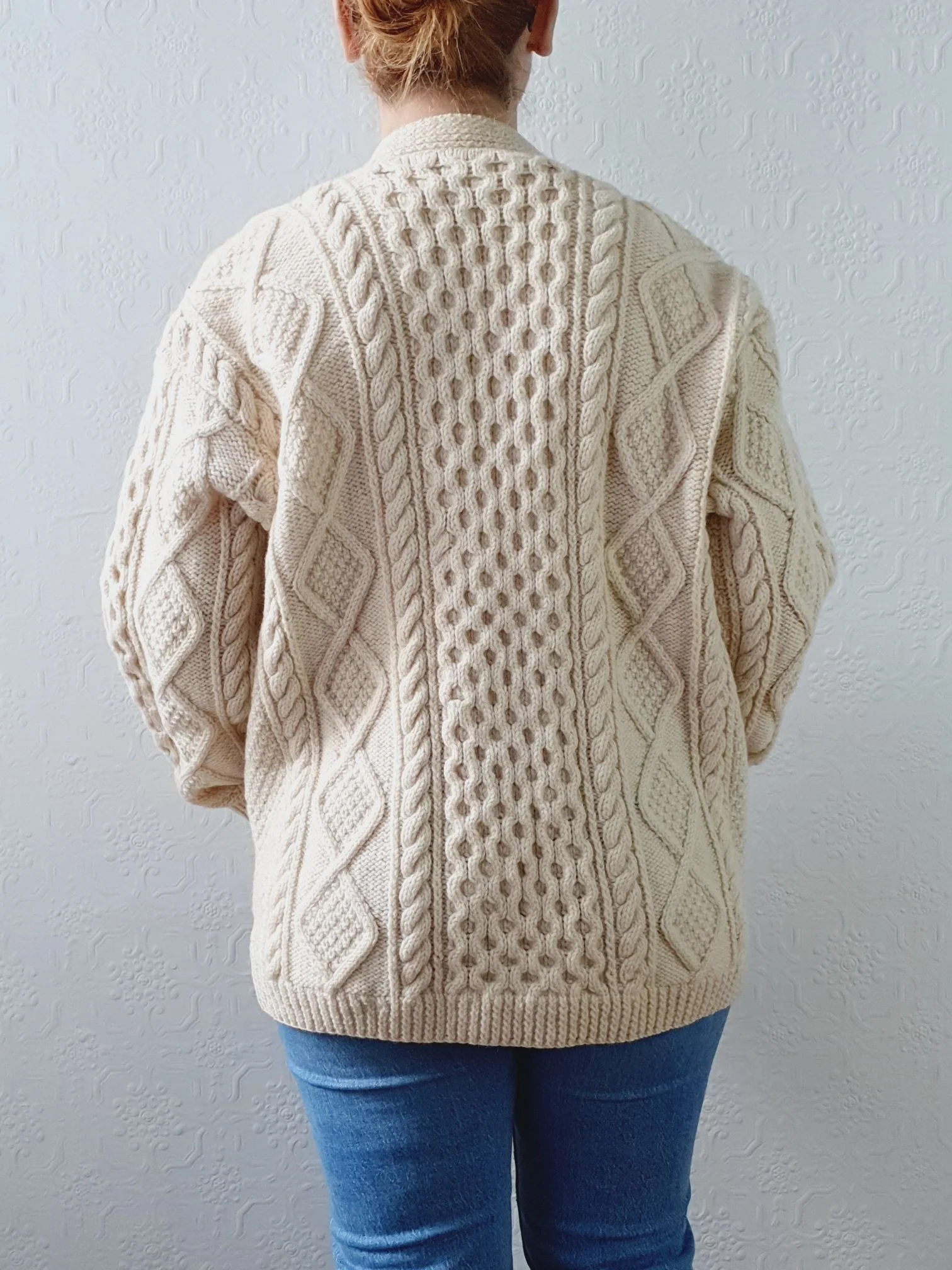 Vintage Pure Wool Handknitted V-Neck Cream Aran Cardigan - L - Image 6