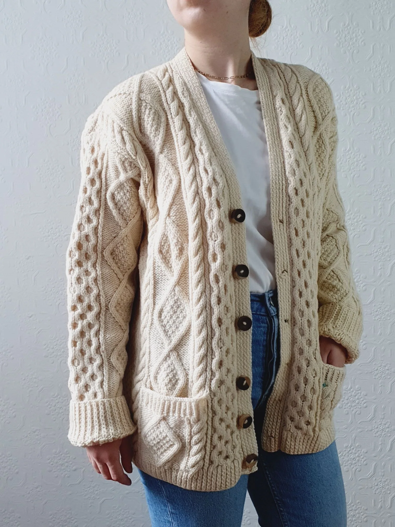 Vintage Pure Wool Handknitted V-Neck Cream Aran Cardigan - L - Image 7