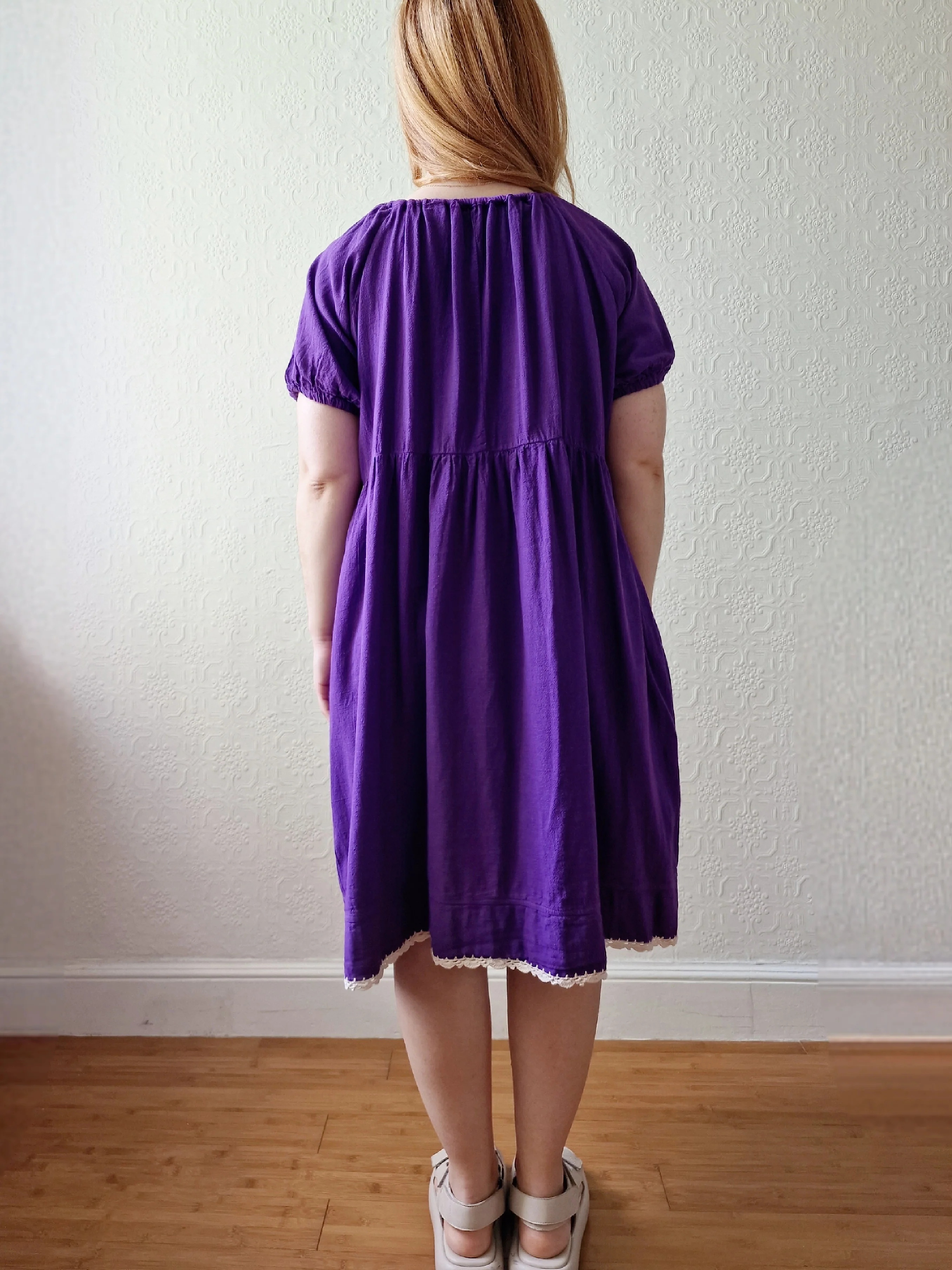 Vintage Purple Folk Style Embroidered Midi Dress with Puff Sleeves - M - Image 4