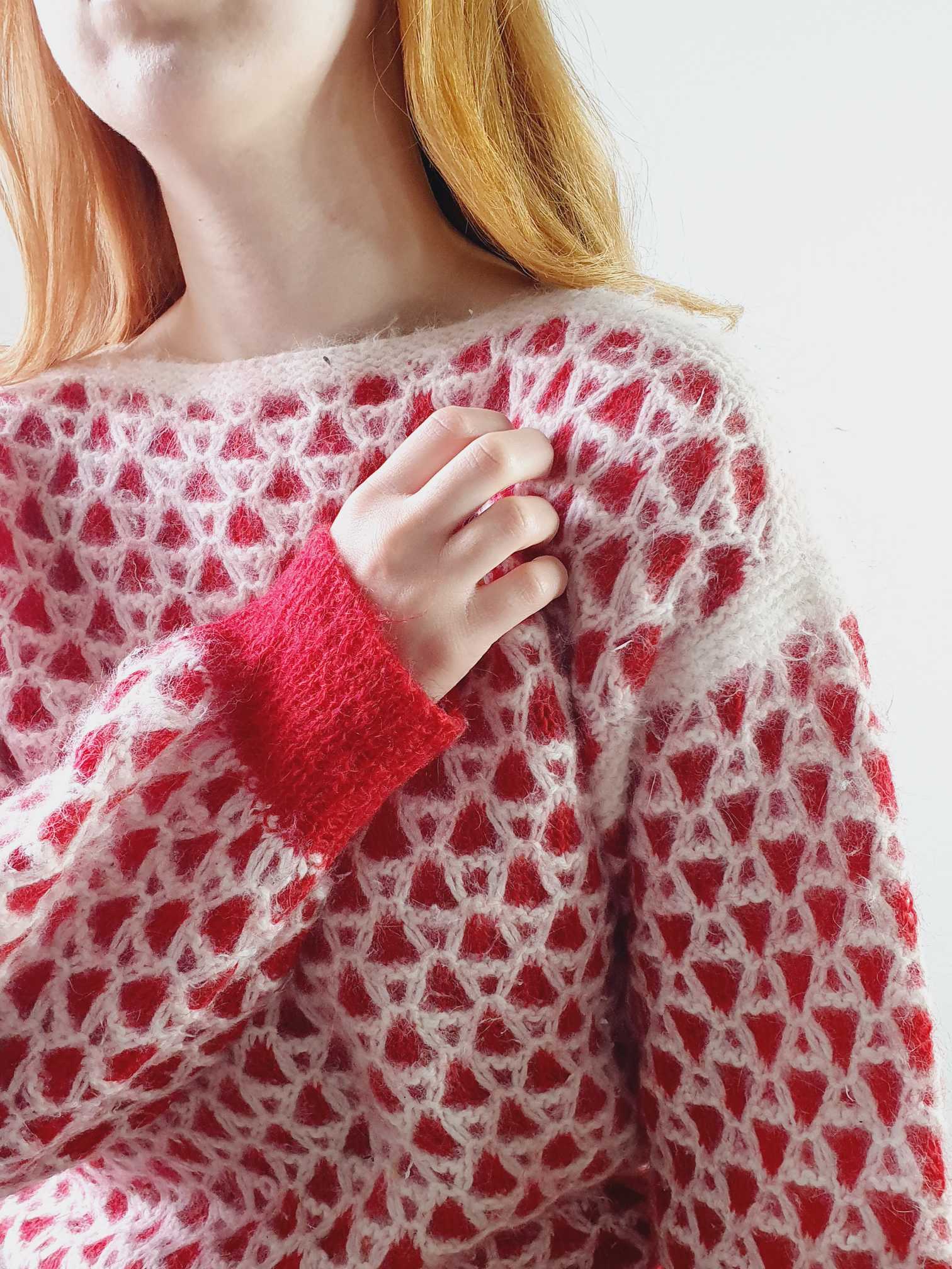 Vintage Red and White Boat Neck Angora Jumper - L/XL - Image 6