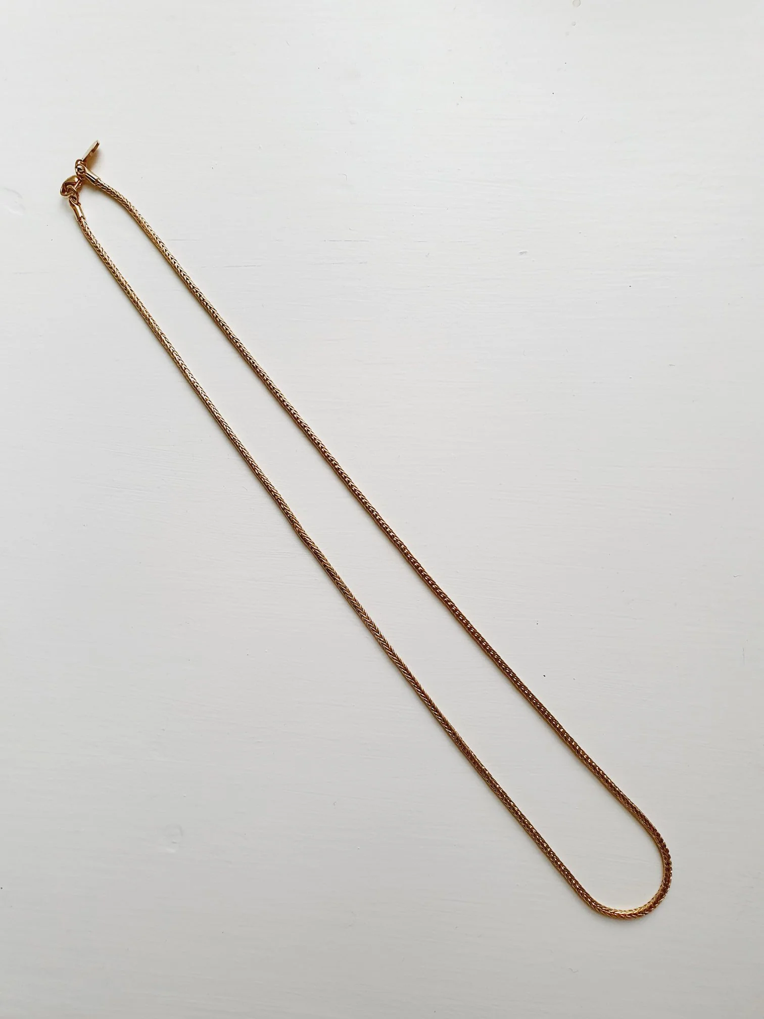 Vintage Round Gold Toned Chain - Image 3