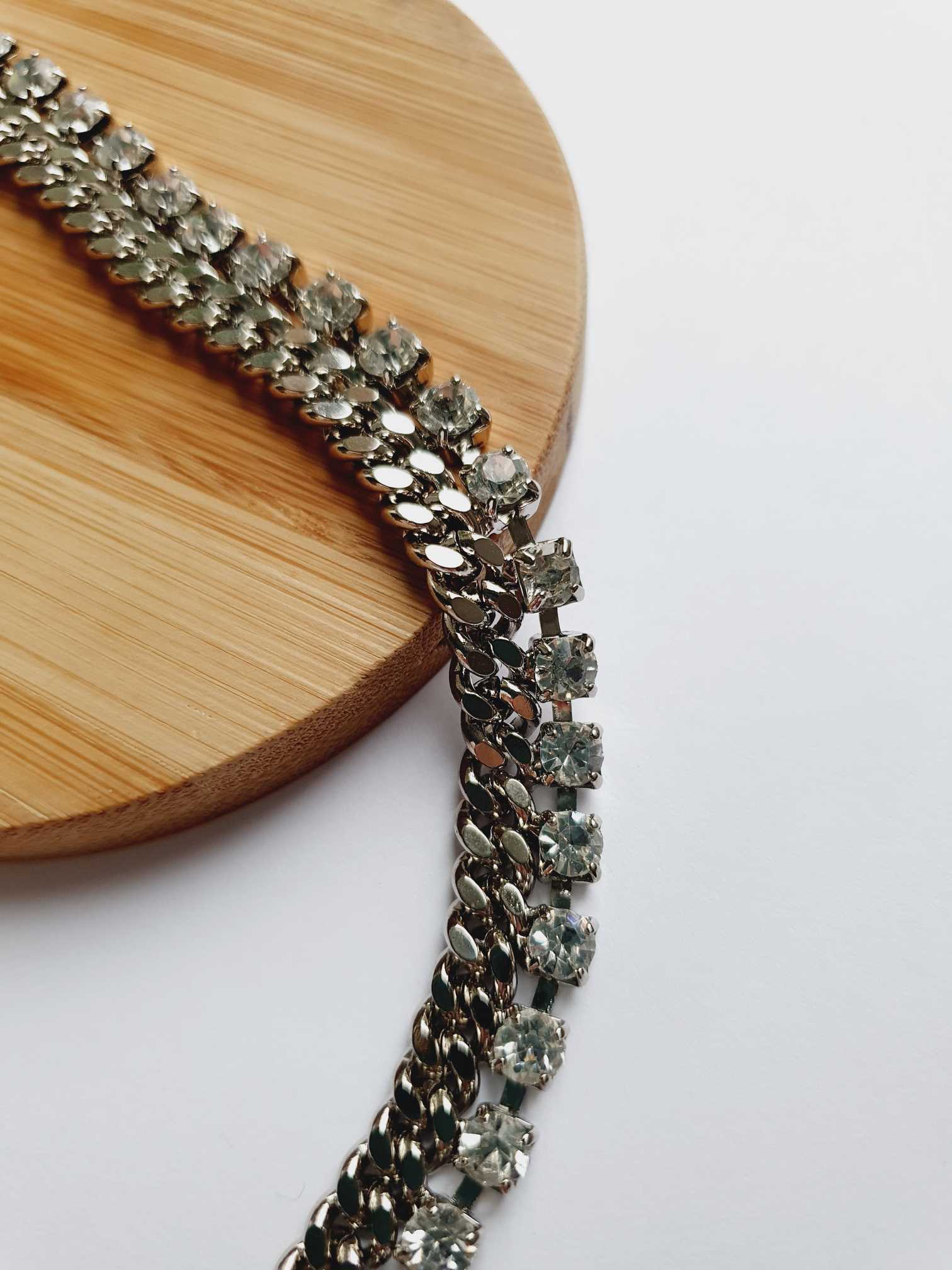 Vintage Silver Chunky Chain Necklace with Clear Crystals - Image 7