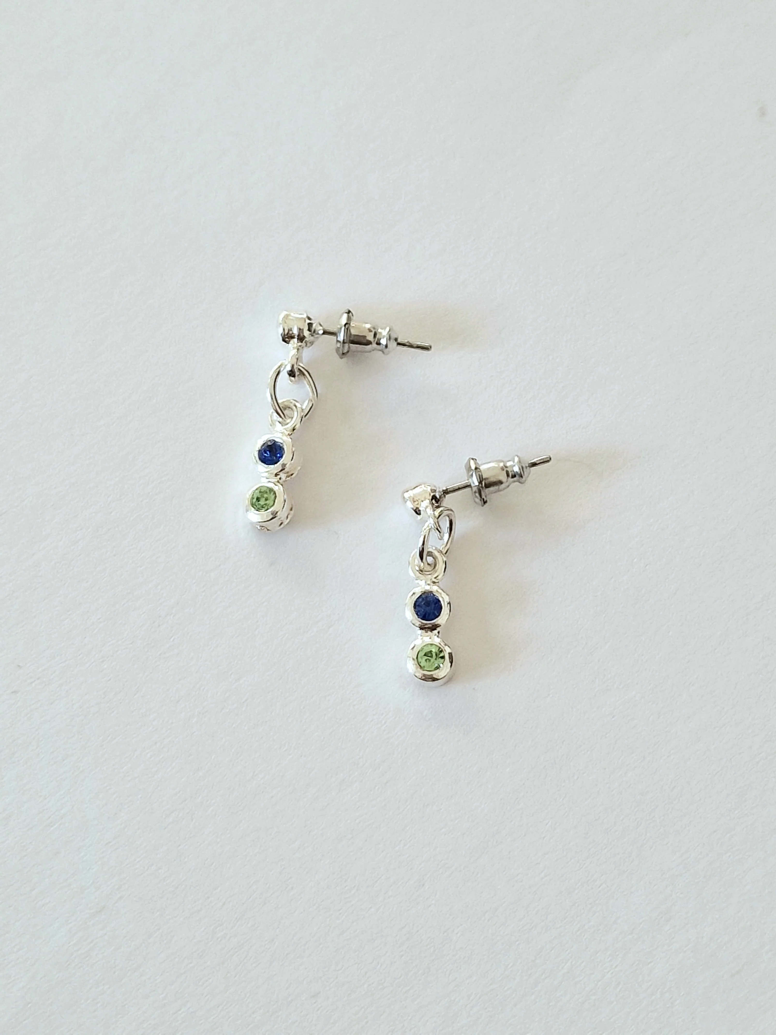 Vintage Silver Plated Blue & Green Crystal Dainty Drop Earrings - Image 3